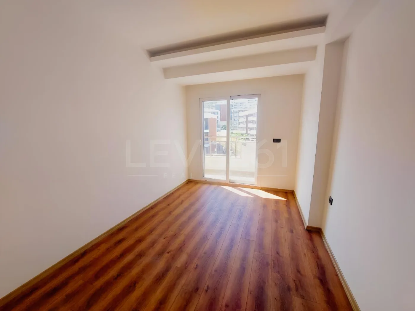DEĞİRMENDERE OKULLAR BÖLGESİNDE SİTE İÇİNDE DOĞALGAZLI 2+1 DAİRE