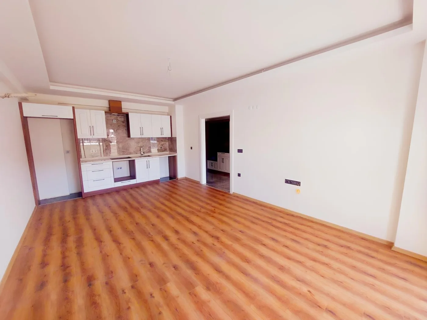 DEĞİRMENDERE OKULLAR BÖLGESİNDE SİTE İÇİNDE DOĞALGAZLI 2+1 DAİRE