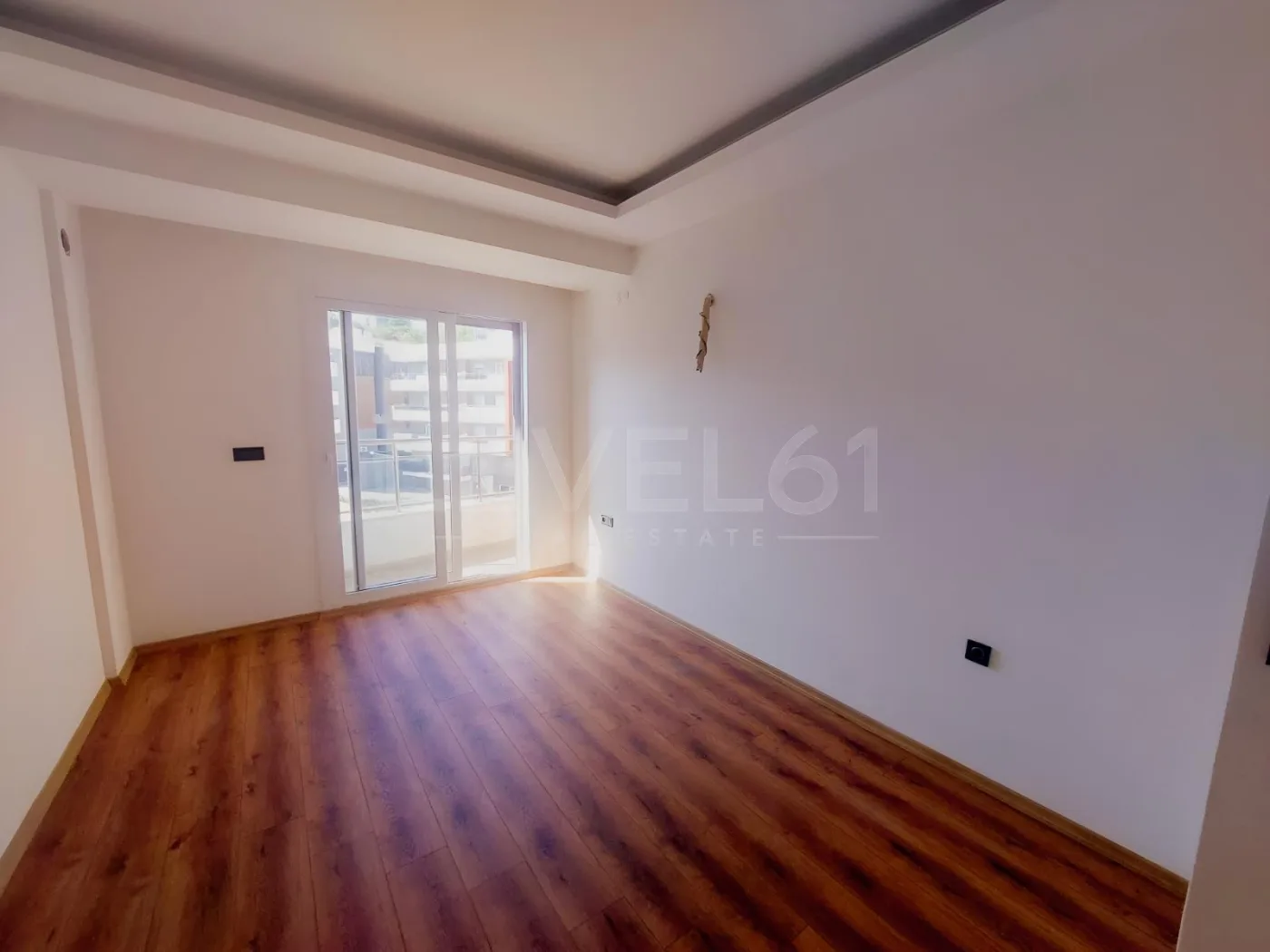 DEĞİRMENDERE OKULLAR BÖLGESİNDE SİTE İÇİNDE DOĞALGAZLI 2+1 DAİRE