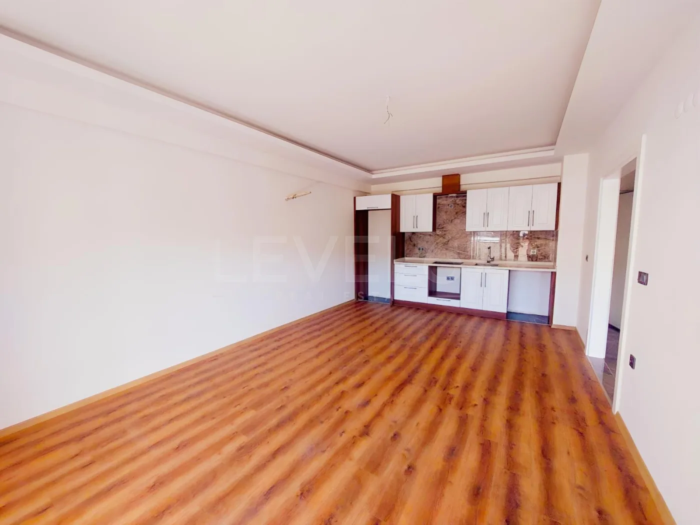 DEĞİRMENDERE OKULLAR BÖLGESİNDE SİTE İÇİNDE DOĞALGAZLI 2+1 DAİRE