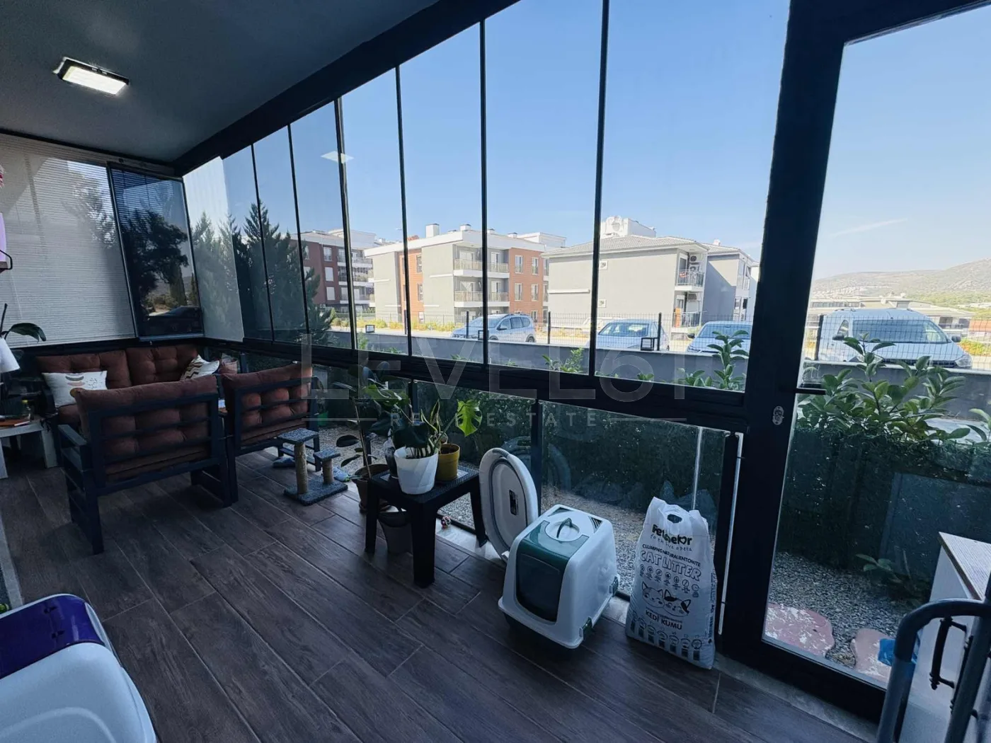 kuşadası değirmendere okullar bölgesinde geniş 1+1