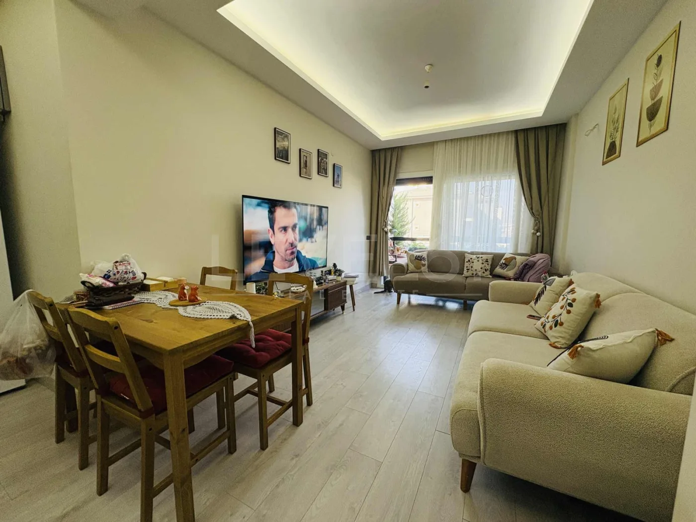 kuşadası değirmendere okullar bölgesinde geniş 1+1