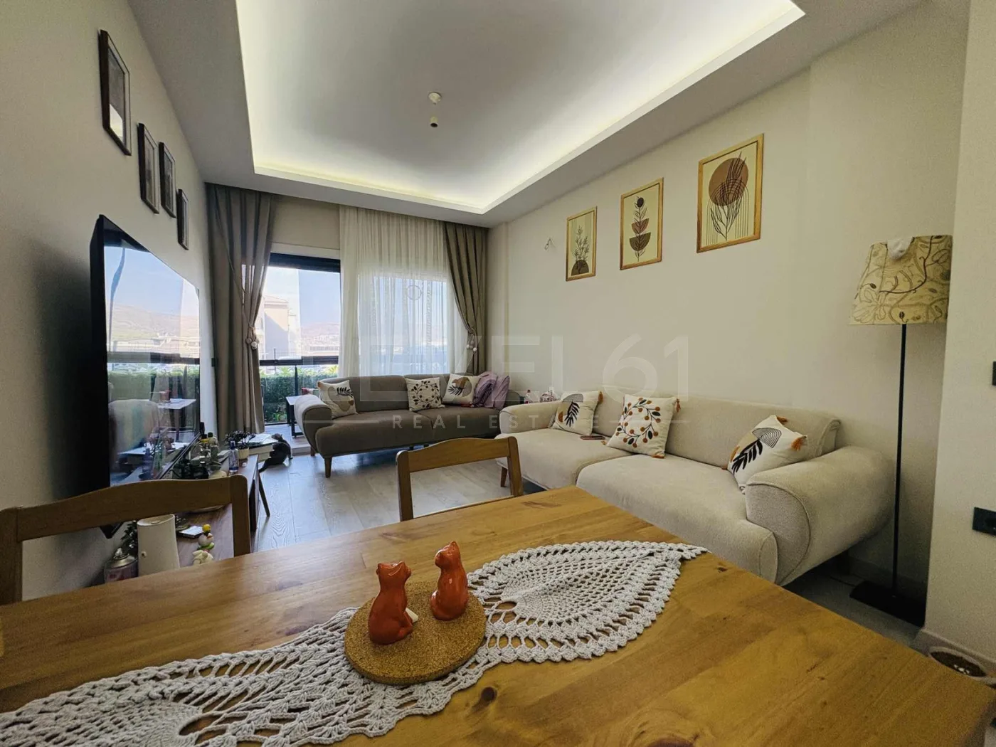 kuşadası değirmendere okullar bölgesinde geniş 1+1