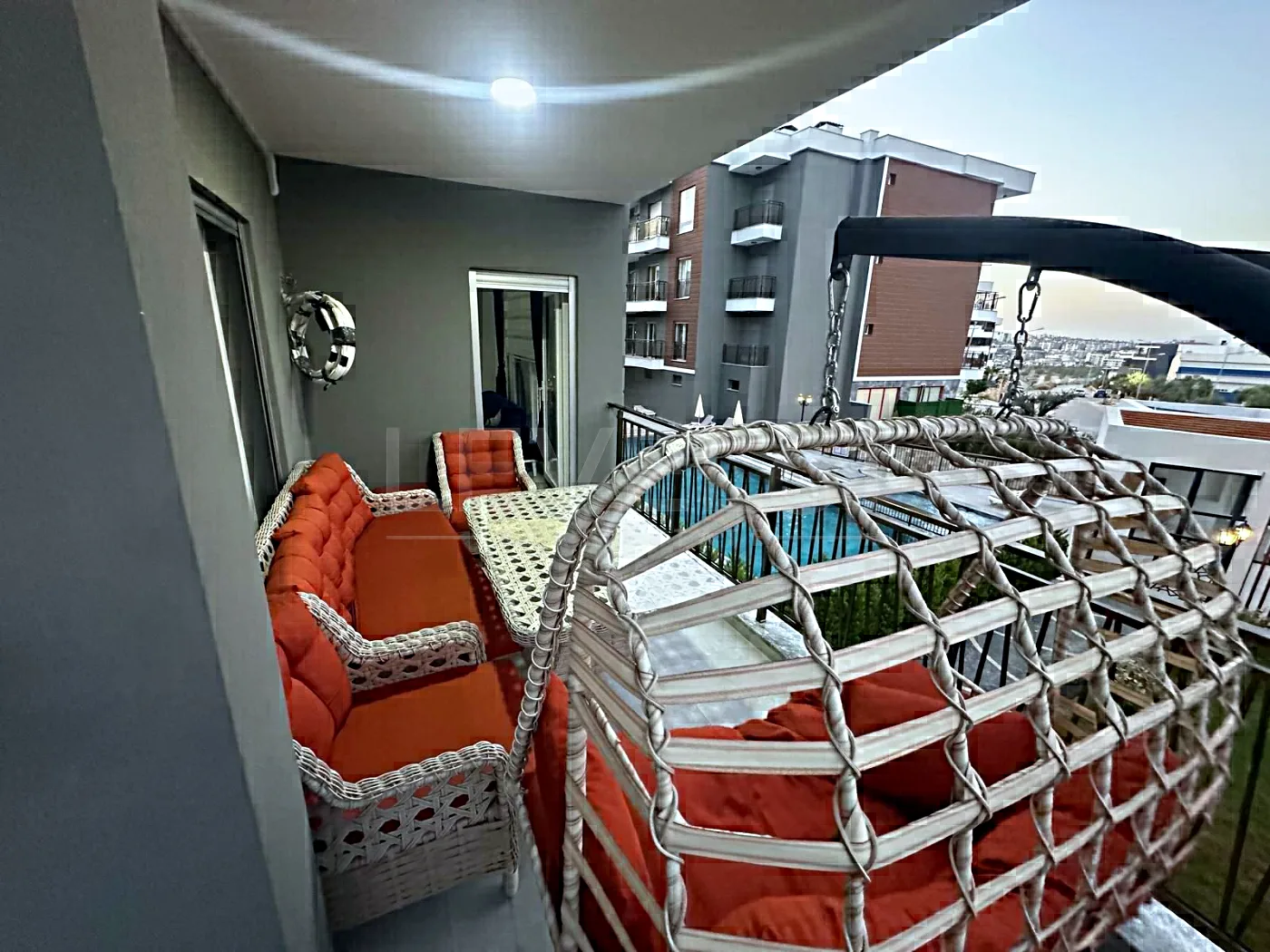 Kuşadası Kirazlı Yoluna Yakın Kiralık 2+1 Eşyalı Daire