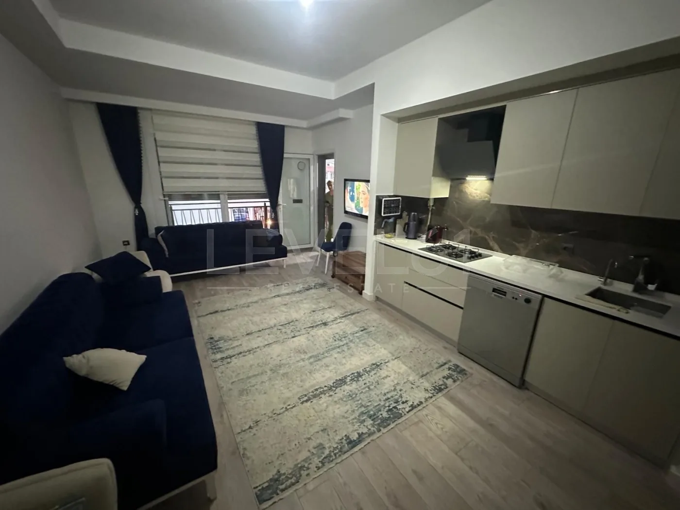 Kuşadası Kirazlı Yoluna Yakın Kiralık 2+1 Eşyalı Daire