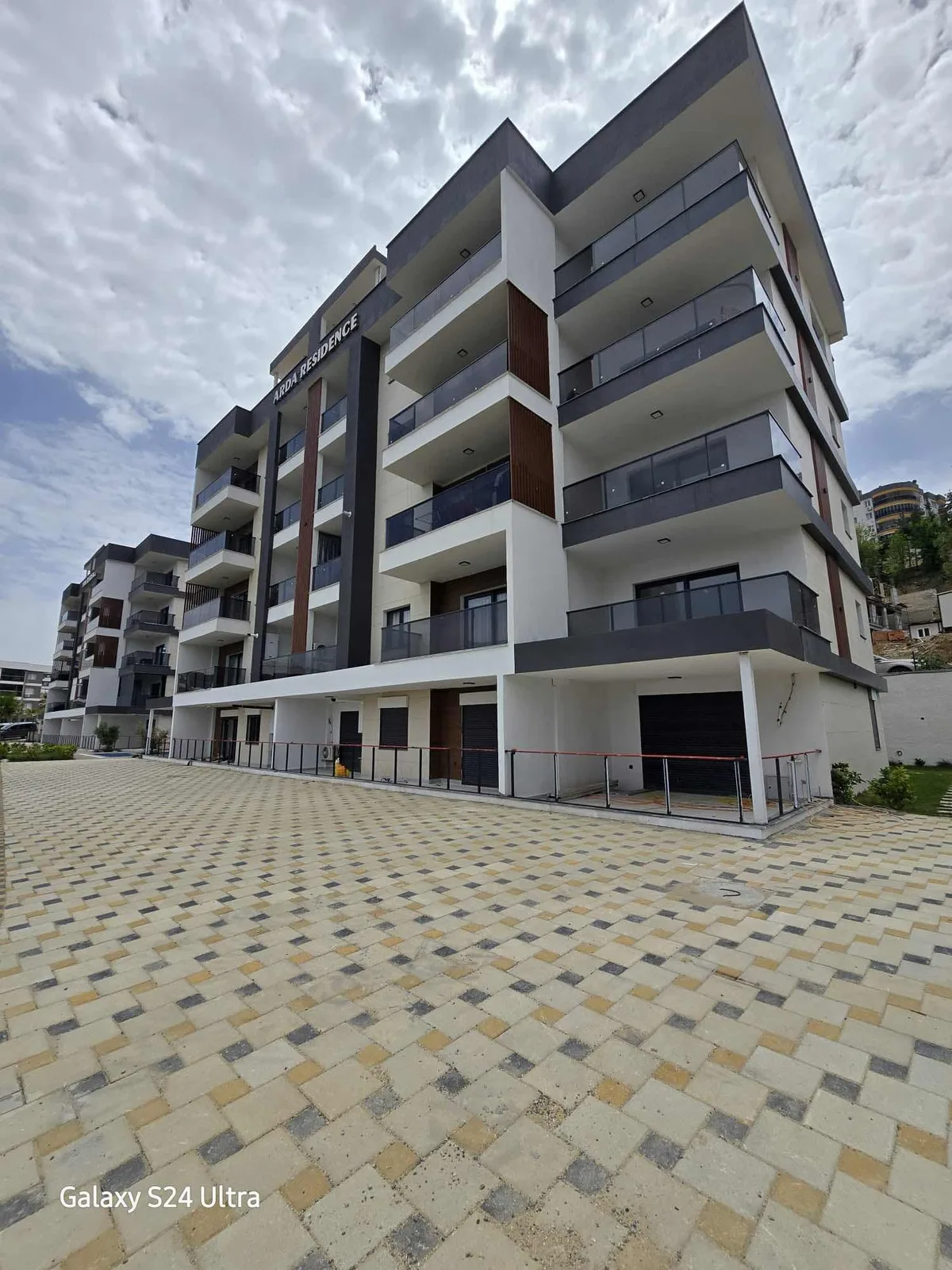 Okullar Bölgesinde Deniz Manzaralı, Havuzlu, Doğalgazlı 3+1