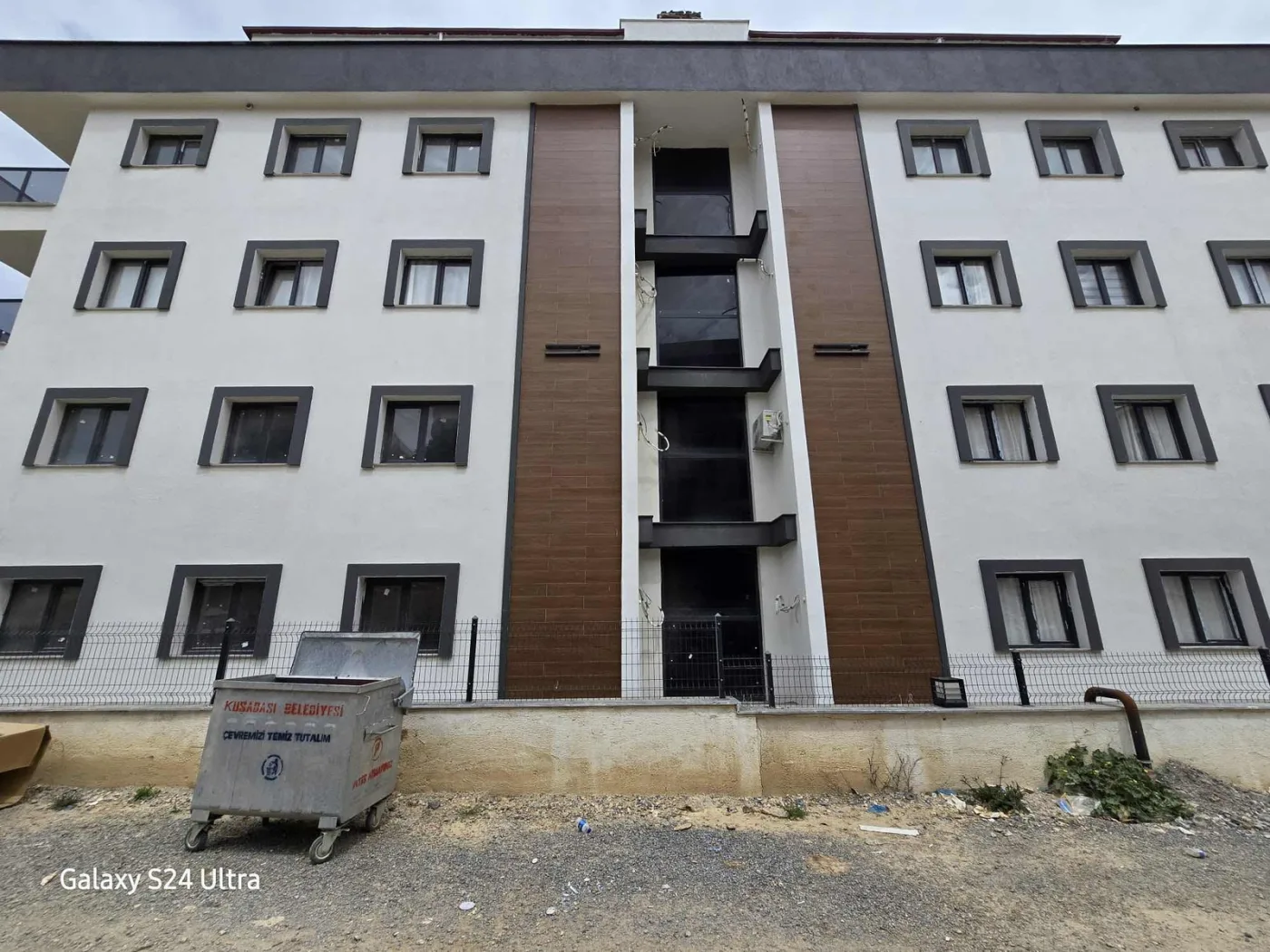Okullar Bölgesinde Deniz Manzaralı, Havuzlu, Doğalgazlı 3+1