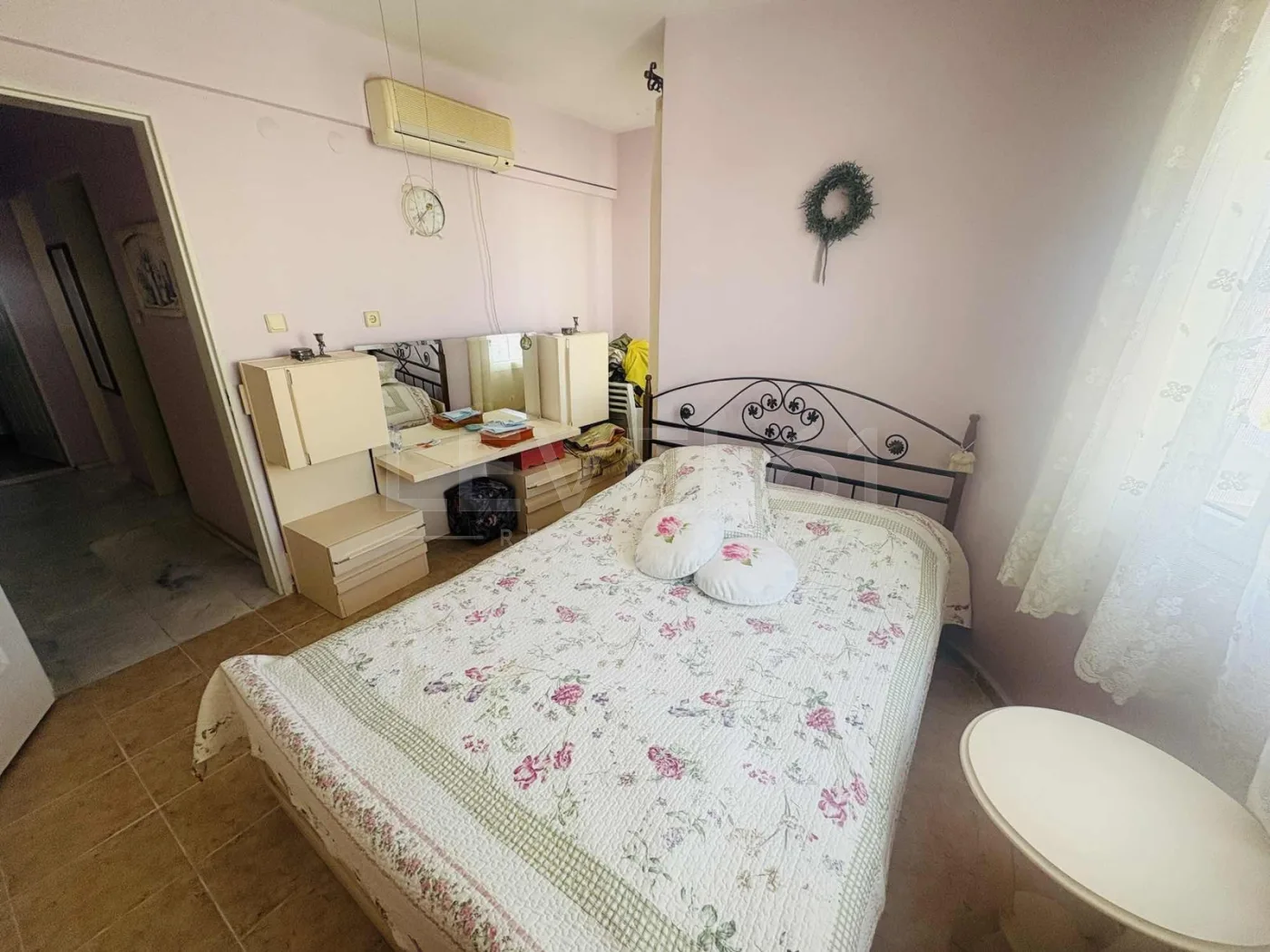 kuşadası kadınlar denizinde,site içerisinde köşe konum villa