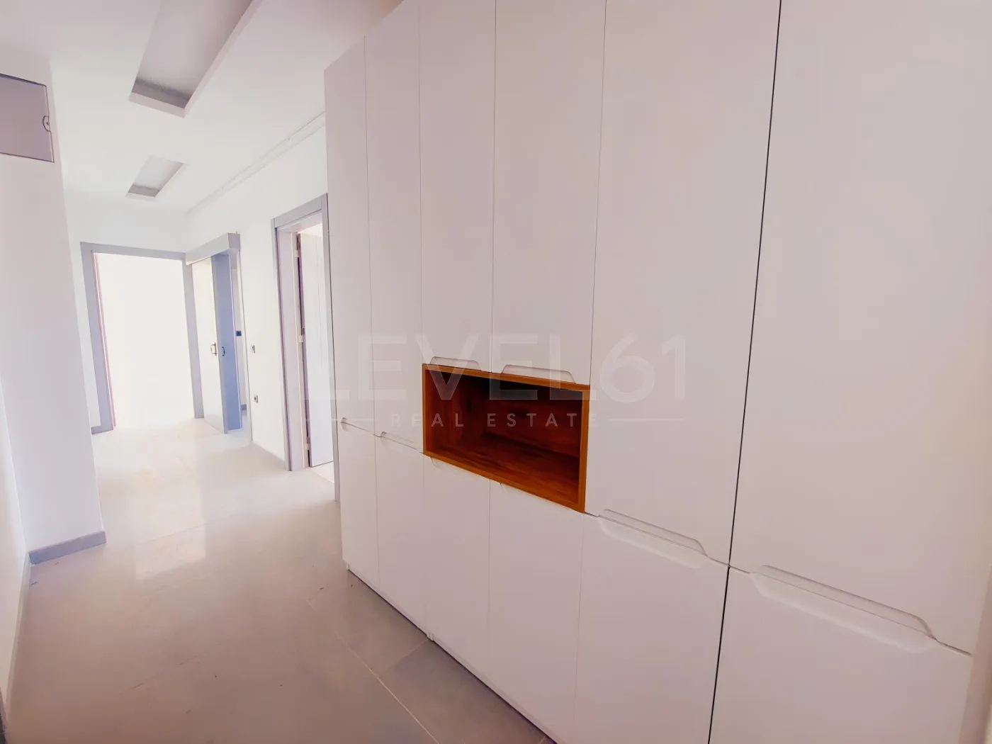 KUŞADASI MEVA SİTESİNDE DOĞALGAZ,KLİMA,CAM BALKON VE HAVUZ 3+1