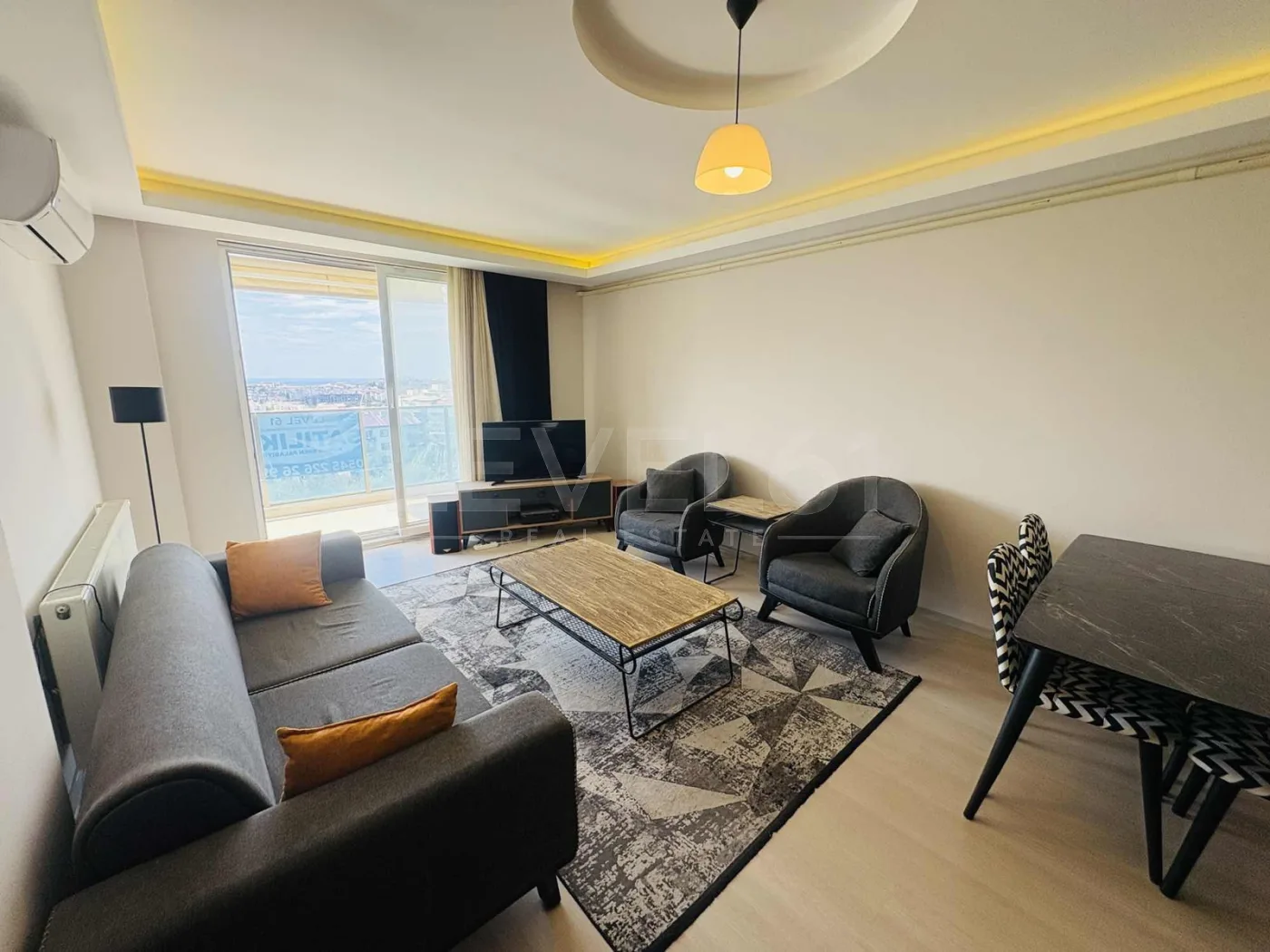 Kuşadası Otogar Arkasında Deniz Manzaralı 2+1