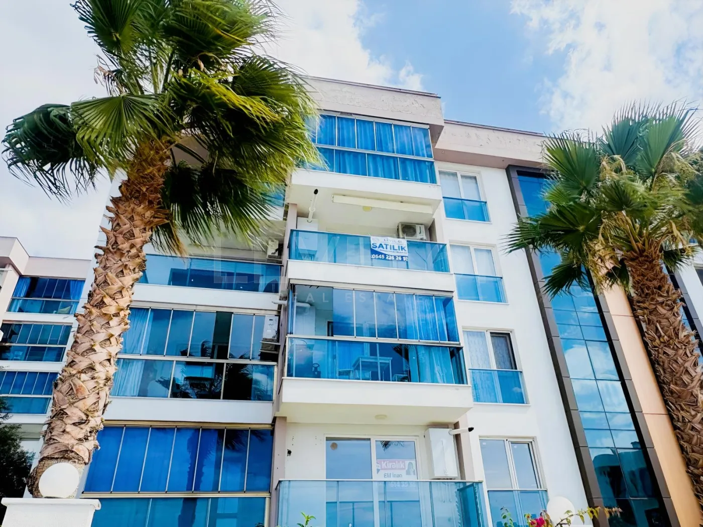 Kuşadası Otogar Arkasında Deniz Manzaralı 2+1