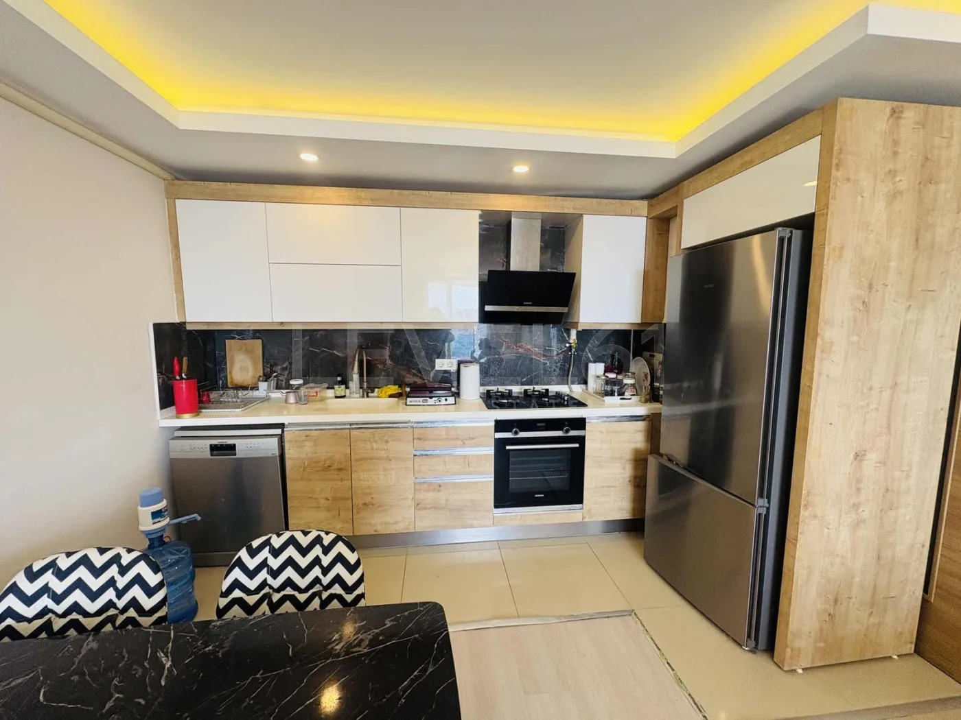 Kuşadası Otogar Arkasında Deniz Manzaralı 2+1