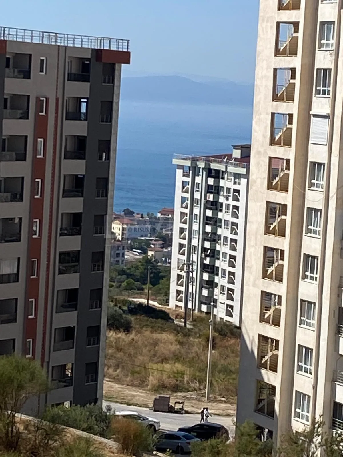 Uydukent'te İçi Tamamen Yenilenmiş Masrafsız 2+1 Fırsat Daire !