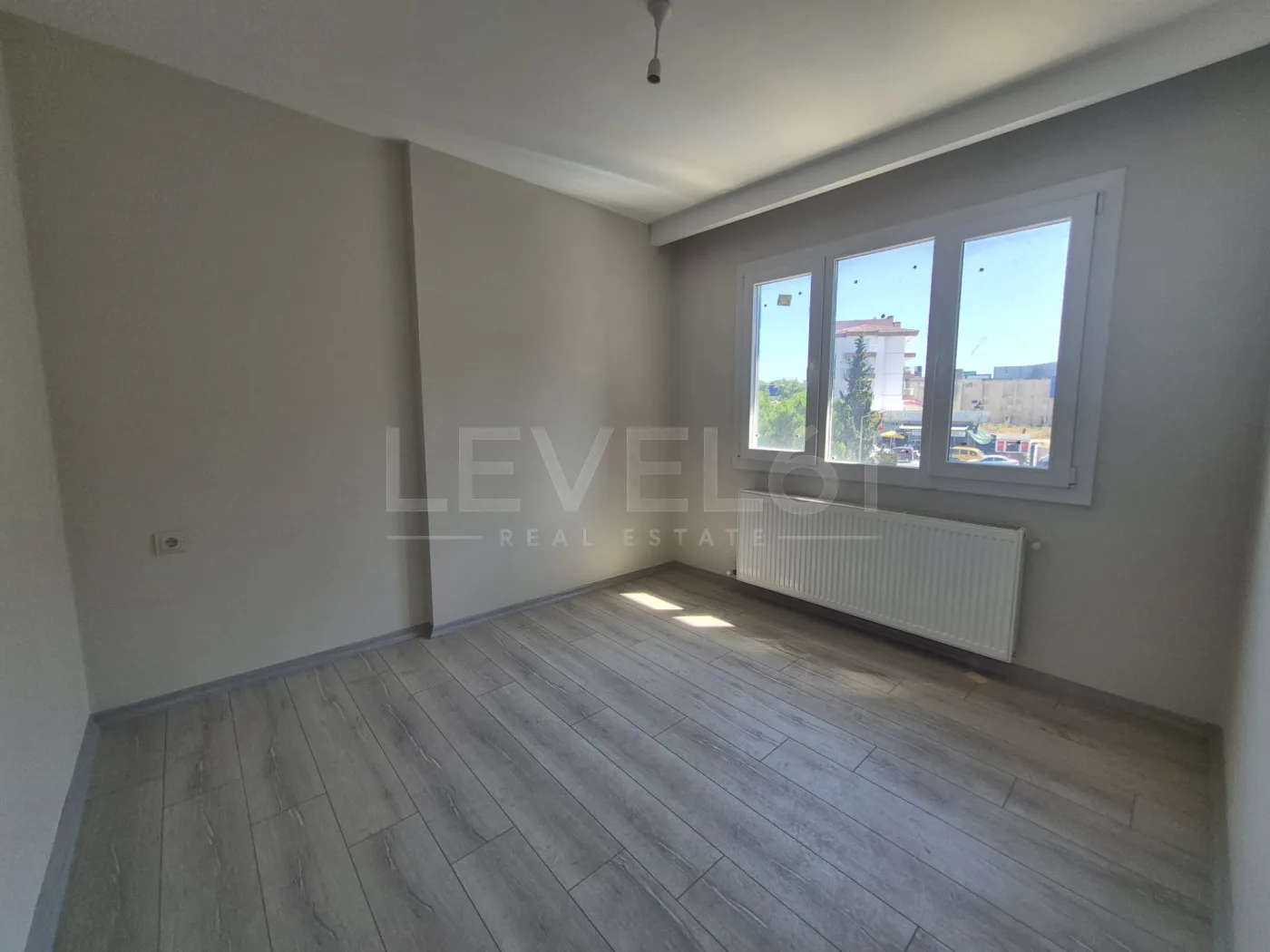 Kuşadası Otogar Arkası 3+1 Yüzme Havuzlu Satılık Daire