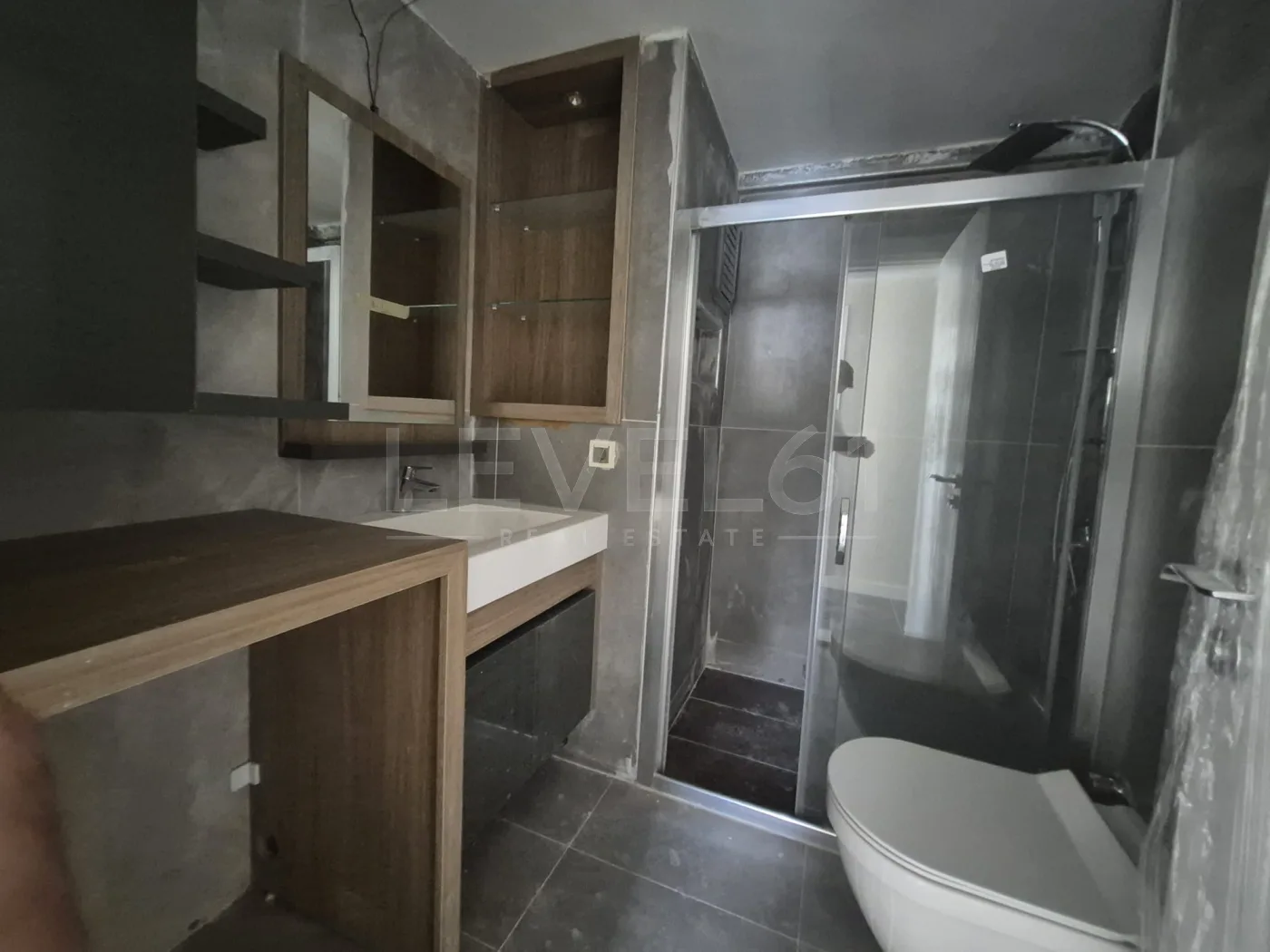 Kuşadası Otogar Arkası 3+1 Yüzme Havuzlu Satılık Daire