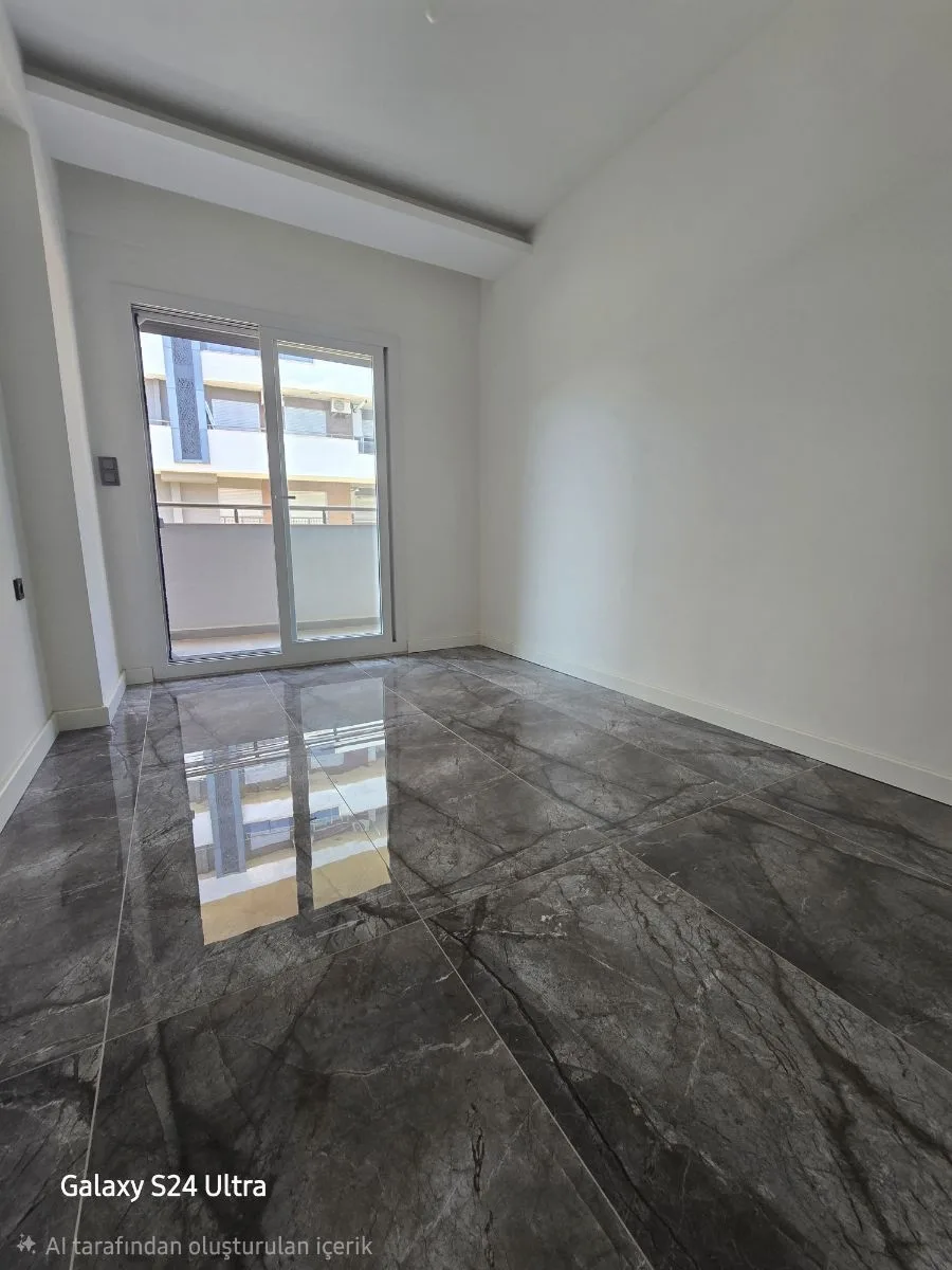 KUŞADASINDA SİTE İÇİNDE HAVUZLU KAPALI MUTFAK SATILIK 3+1DAİRE