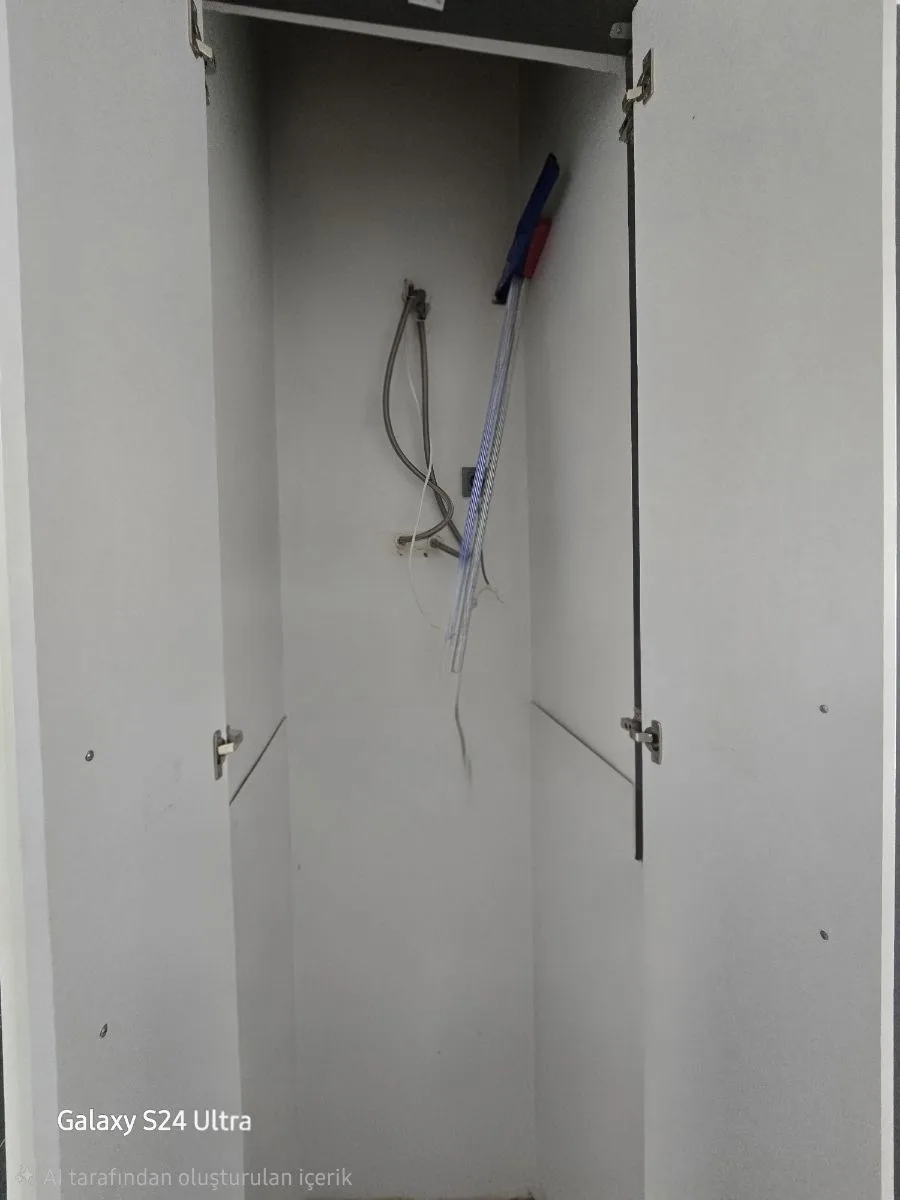 KUŞADASINDA SİTE İÇİNDE HAVUZLU KAPALI MUTFAK SATILIK 3+1DAİRE