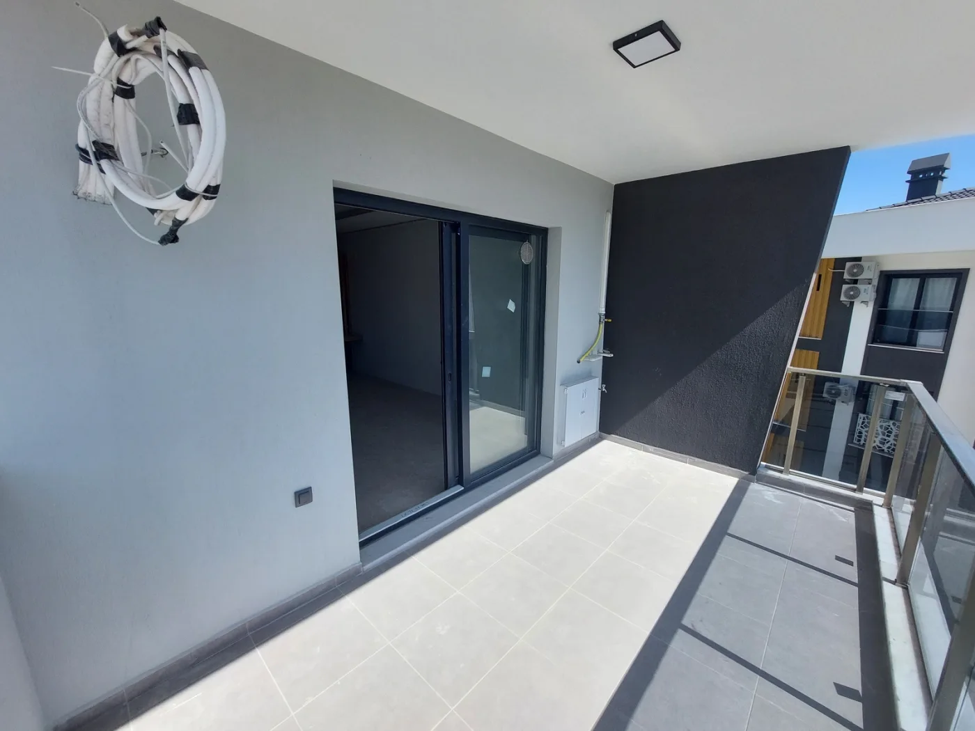 KUŞADASI ARMADA LOFT SİTESİNDE HAVUZLU GÜVENLİKLİ DOĞALGAZLI 2+1