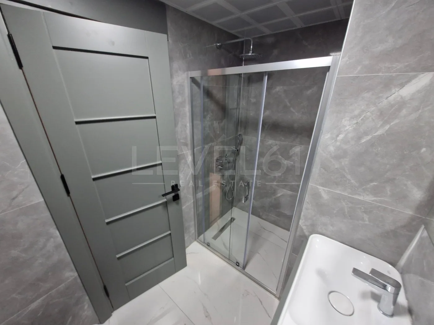 Kuşadası Kadınlar Denizinde Kiralık 1+1 Lüks Havuzlu Daire