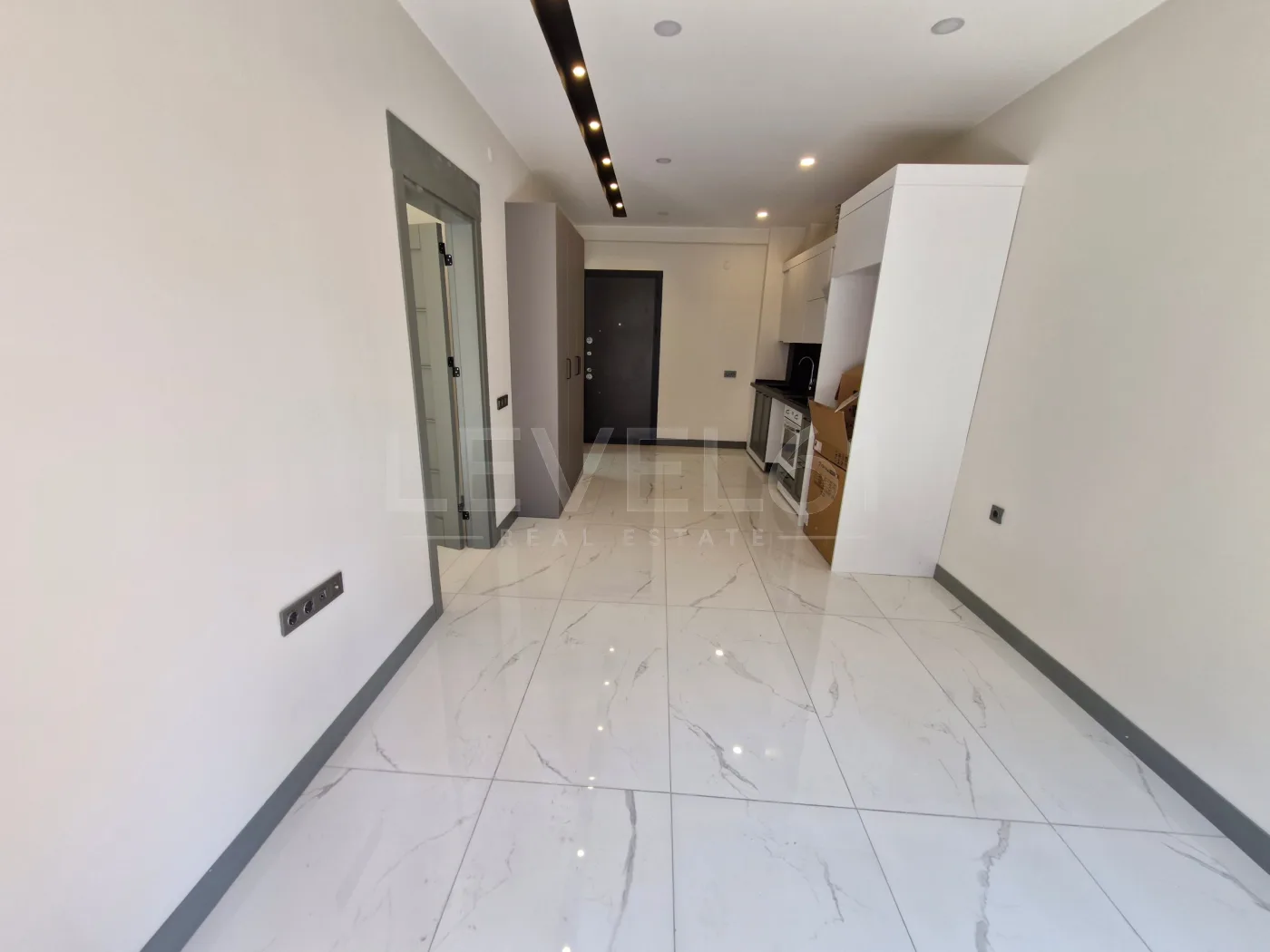 Kuşadası Kadınlar Denizinde Kiralık 1+1 Lüks Havuzlu Daire
