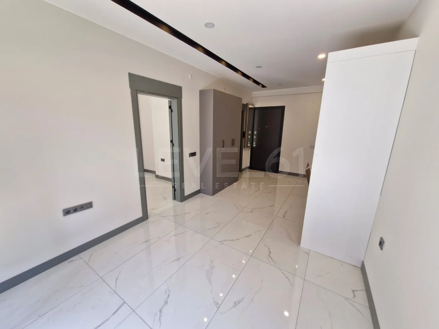 Kuşadası Kadınlar Denizinde Kiralık 1+1 Lüks Havuzlu Daire