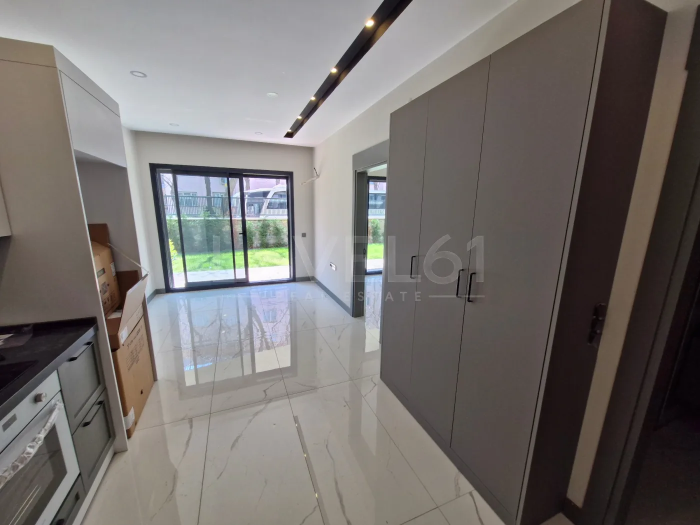 Kuşadası Kadınlar Denizinde Kiralık 1+1 Lüks Havuzlu Daire