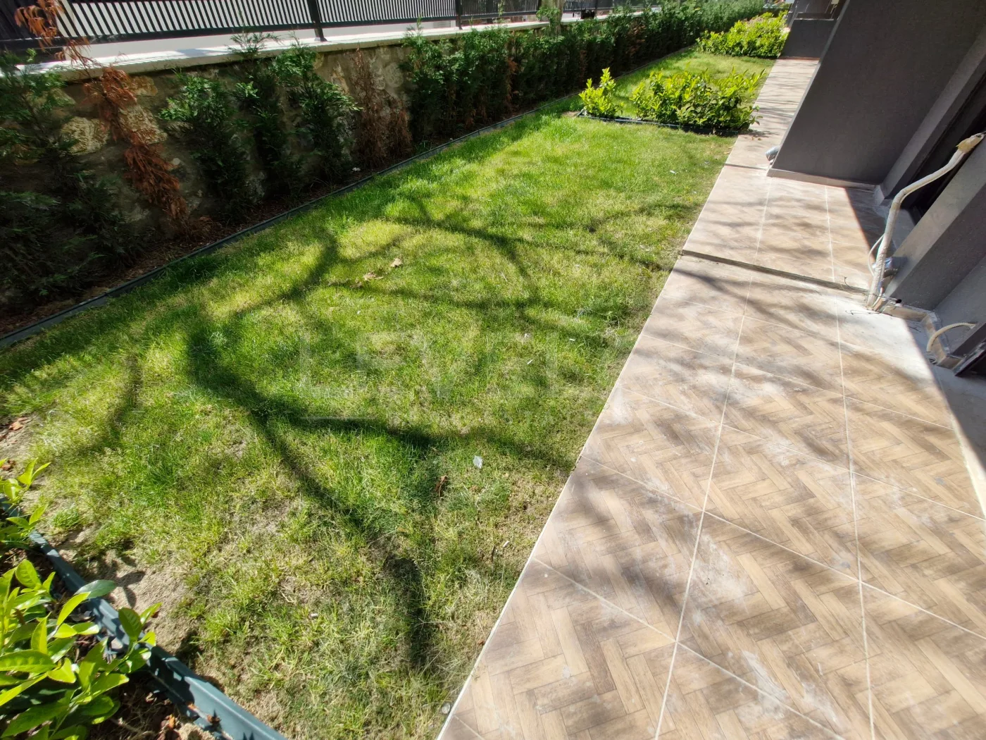 Kuşadası Kadınlar Denizinde Kiralık 1+1 Lüks Havuzlu Daire