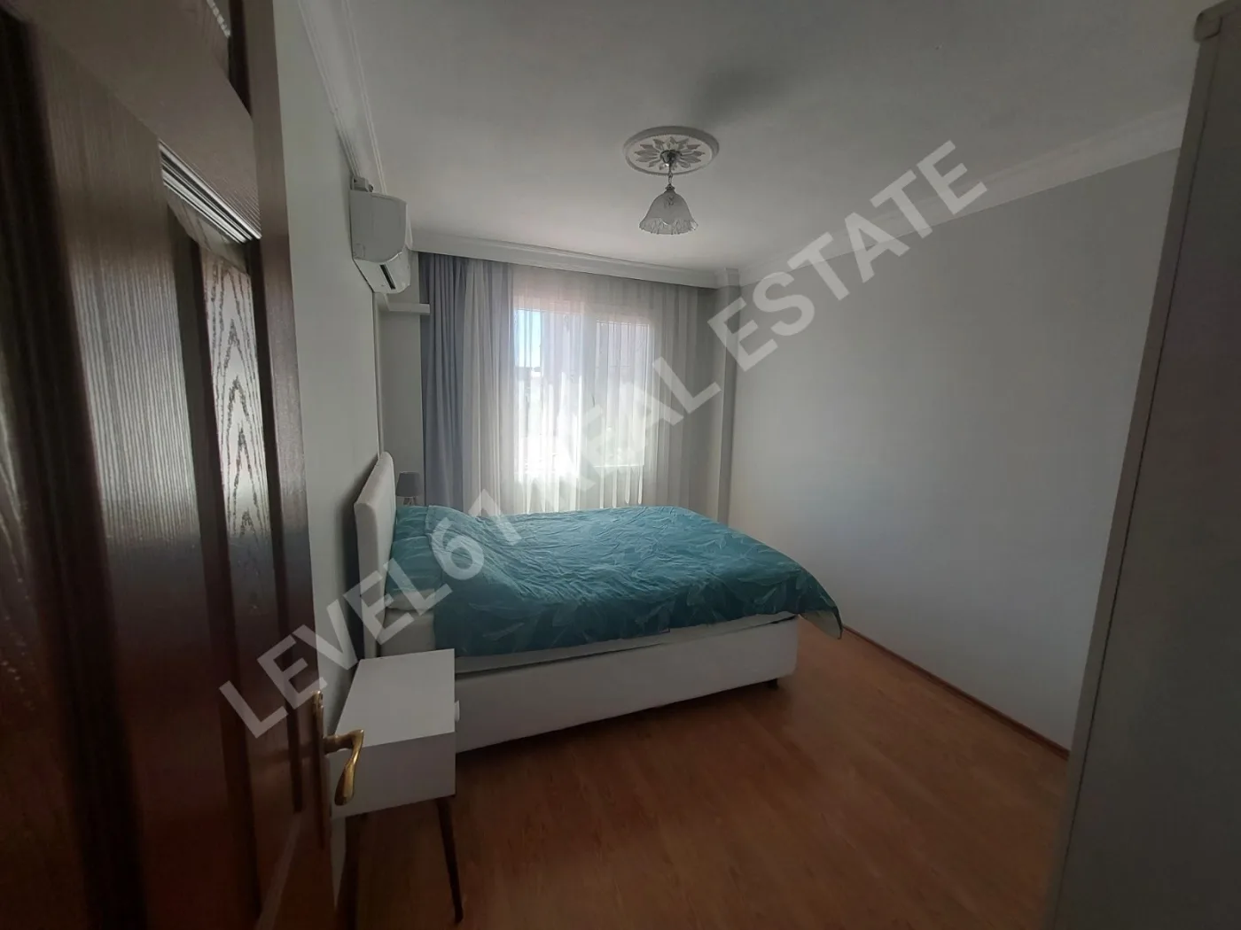 Kuşadası Kadınlar Denizinde 4+1 Satılık Masrafsız Villa