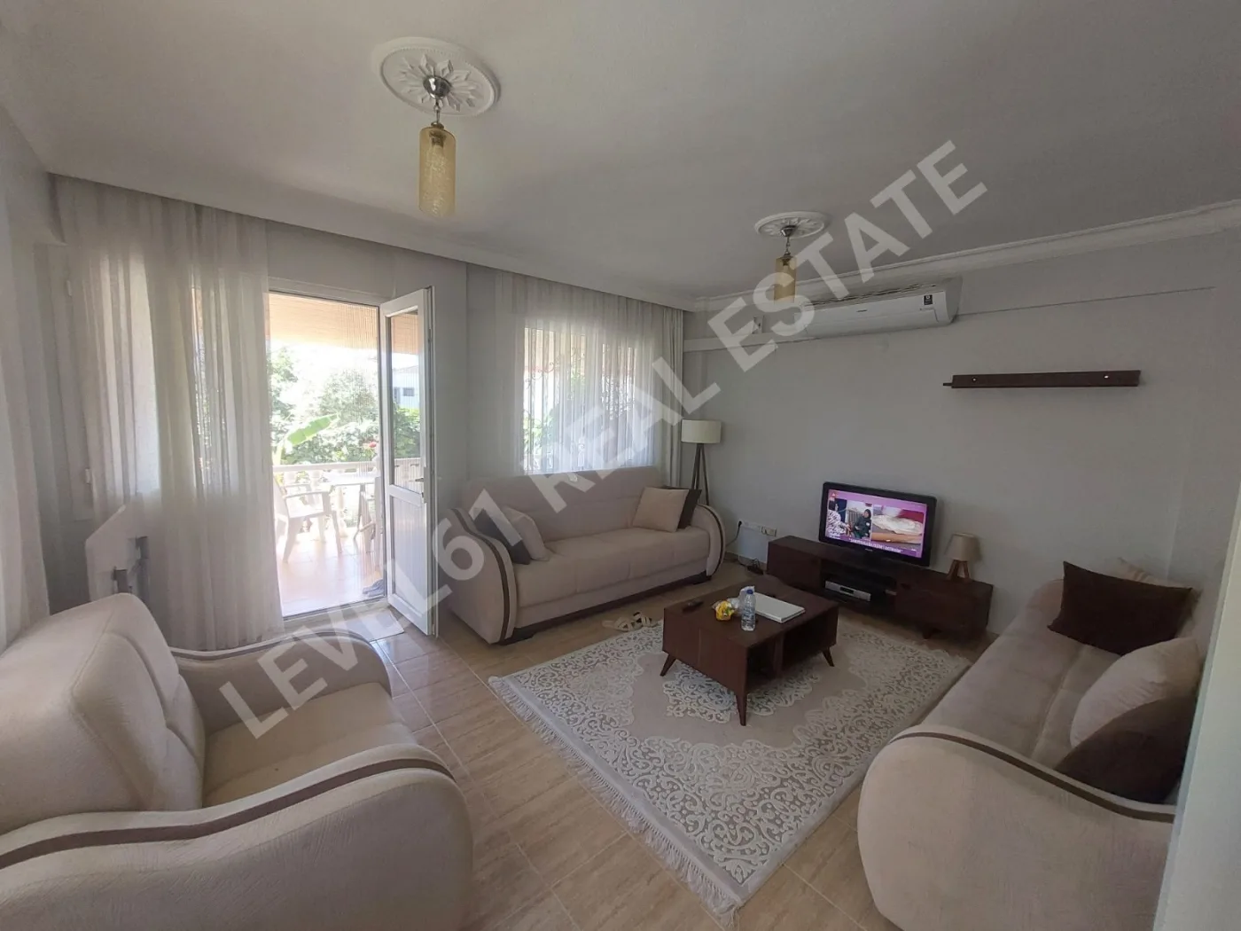 Kuşadası Kadınlar Denizinde 4+1 Satılık Masrafsız Villa
