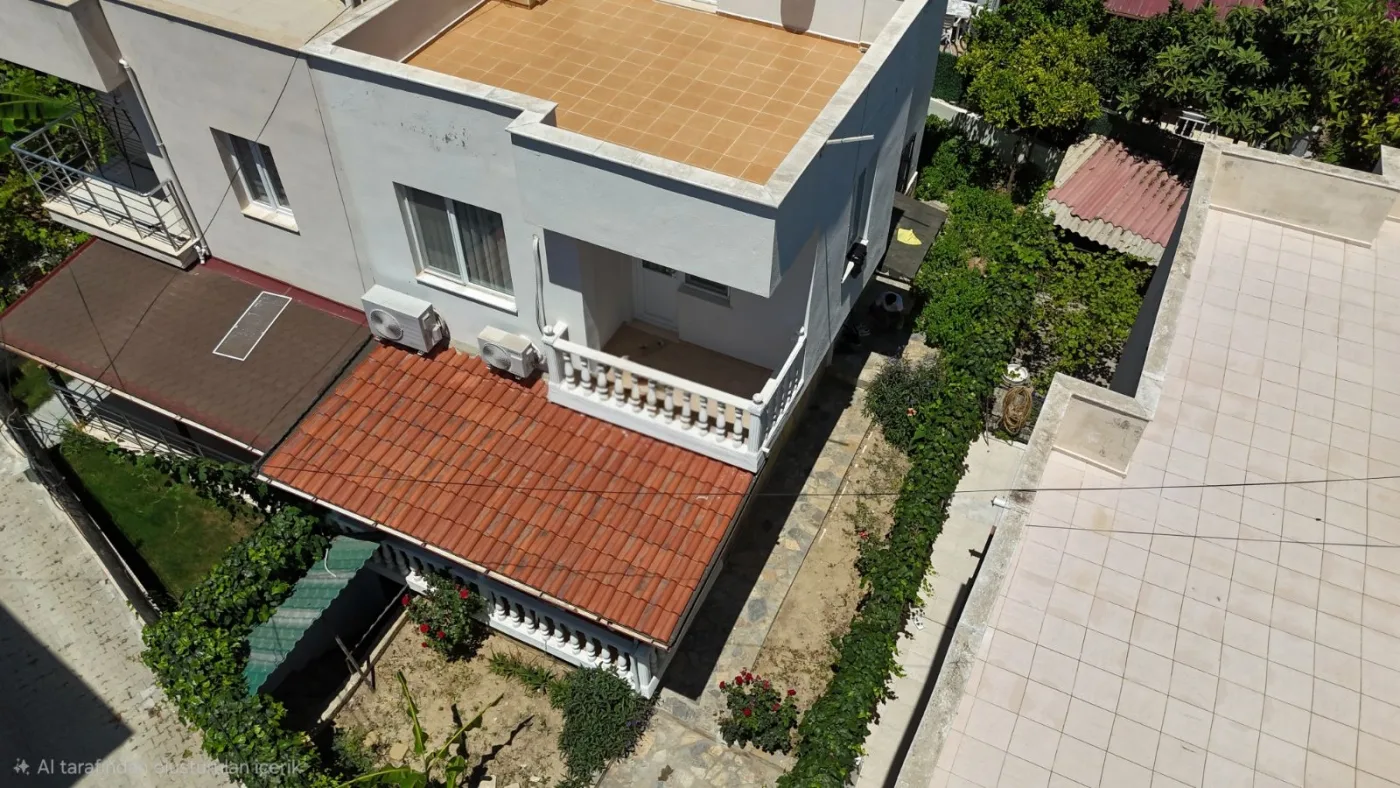 Kuşadası Kadınlar Denizinde 4+1 Satılık Masrafsız Villa