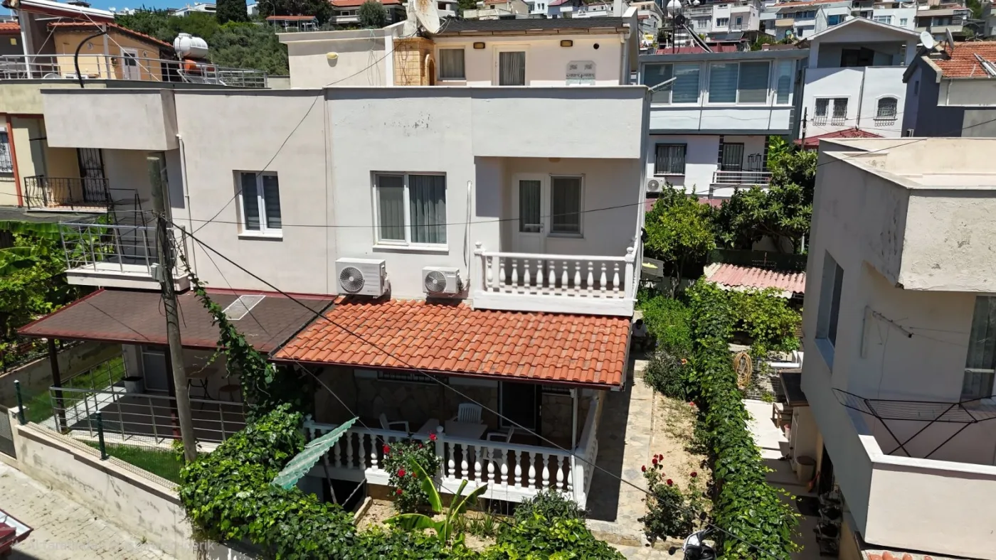Kuşadası Kadınlar Denizinde 4+1 Satılık Masrafsız Villa