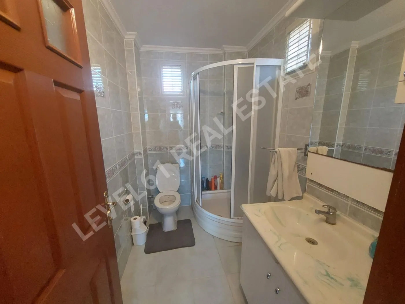 Kuşadası Kadınlar Denizinde 4+1 Satılık Masrafsız Villa