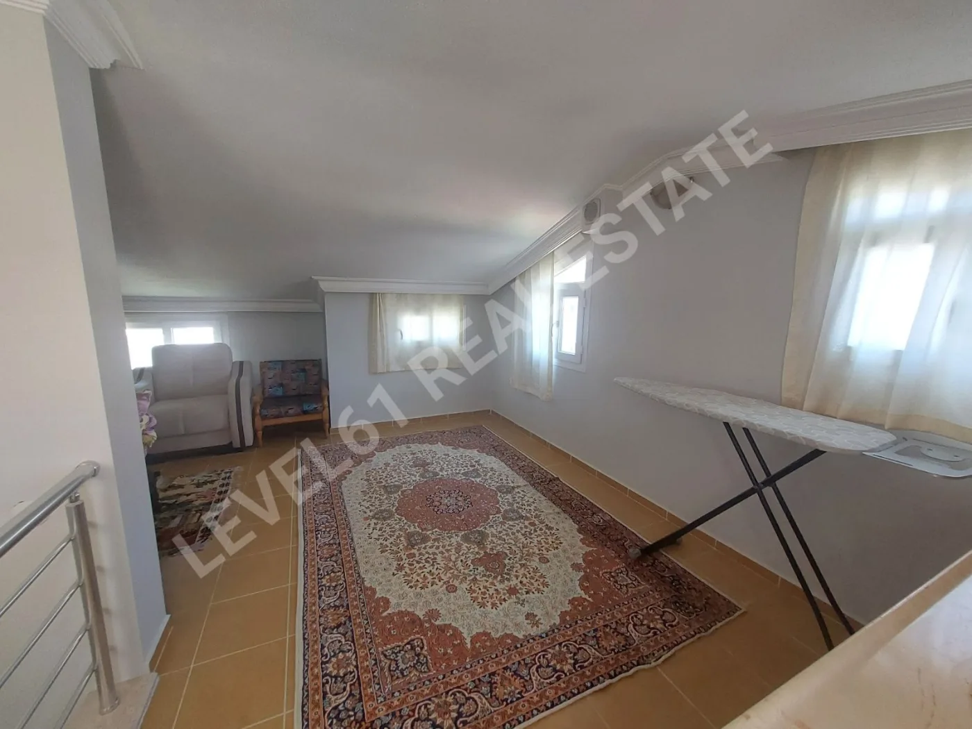 Kuşadası Kadınlar Denizinde 4+1 Satılık Masrafsız Villa