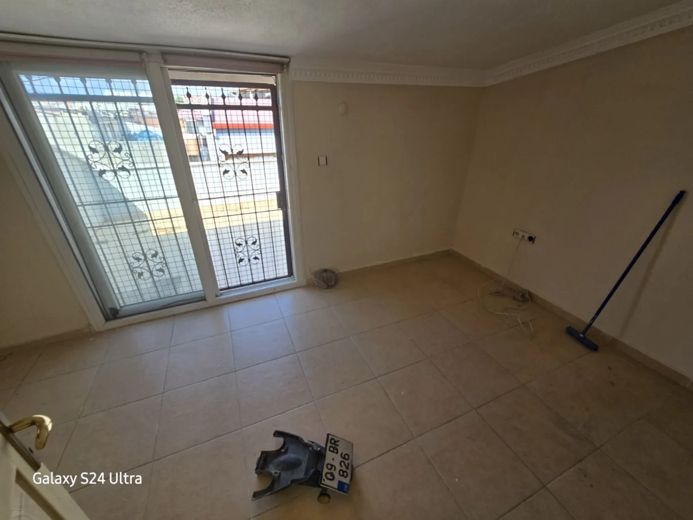 KUŞADASI MERKEZDE DUBLEKS 4+1 KİRALIK DAİRE