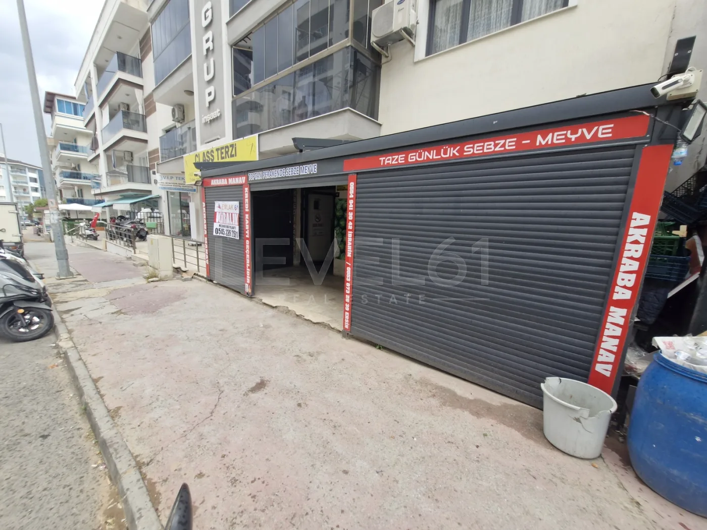 Kuşadasında Merkeze Yakın Satılık Dükkan ve Mağaza
