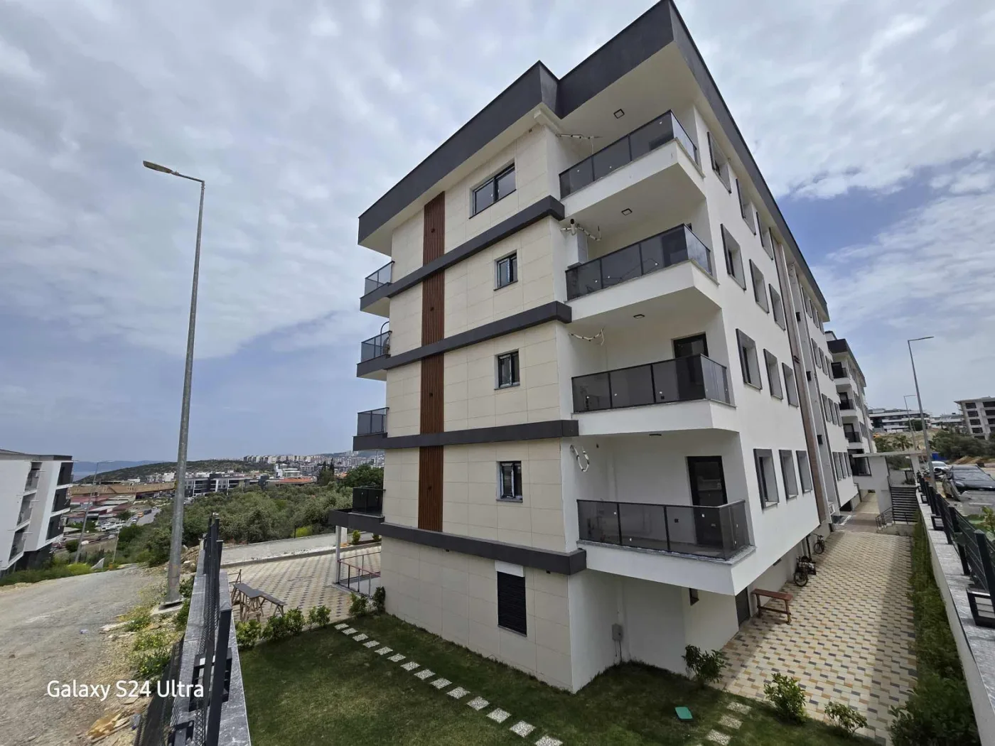 Okullar Bölgesinde Deniz Manzaralı, Havuzlu, Doğalgazlı 3+1