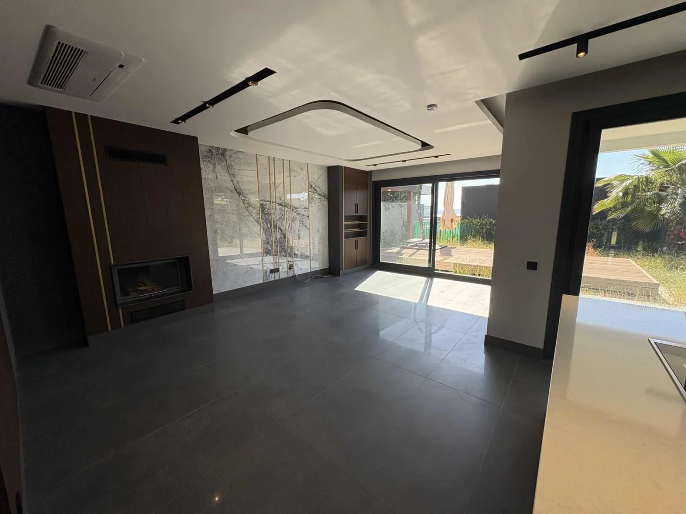 Soğucak'ta Deniz Manzaralı,Özel Havuzlu lüks villa