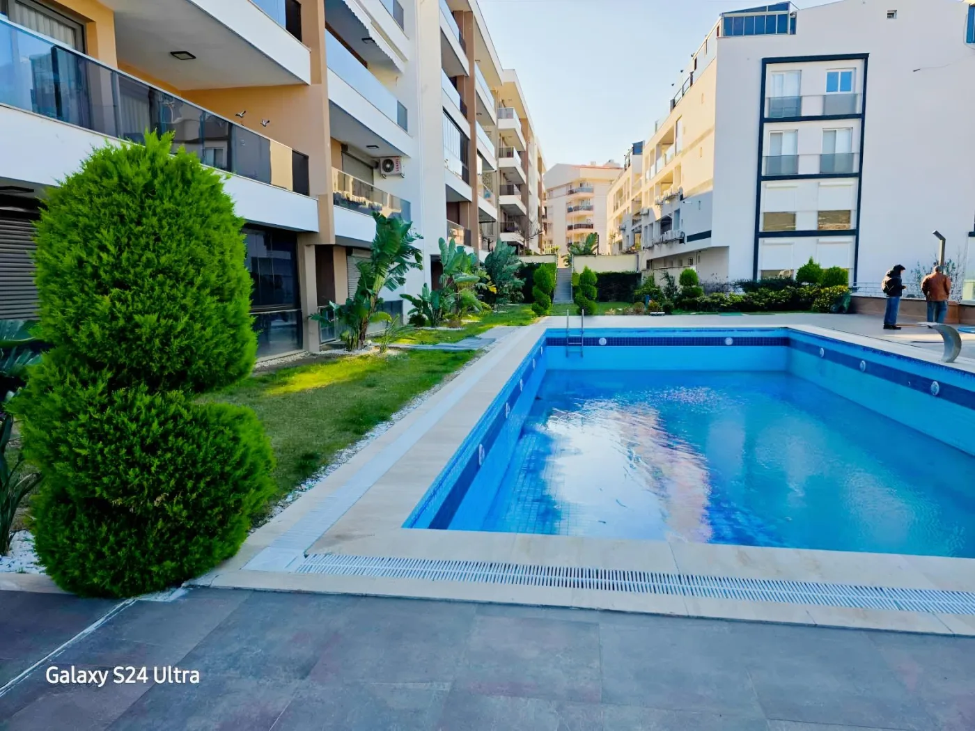 KUŞADASI' nda FULL DENİZ HAVUZ MAMZARALI 2+1 FIRSAT DAİRE