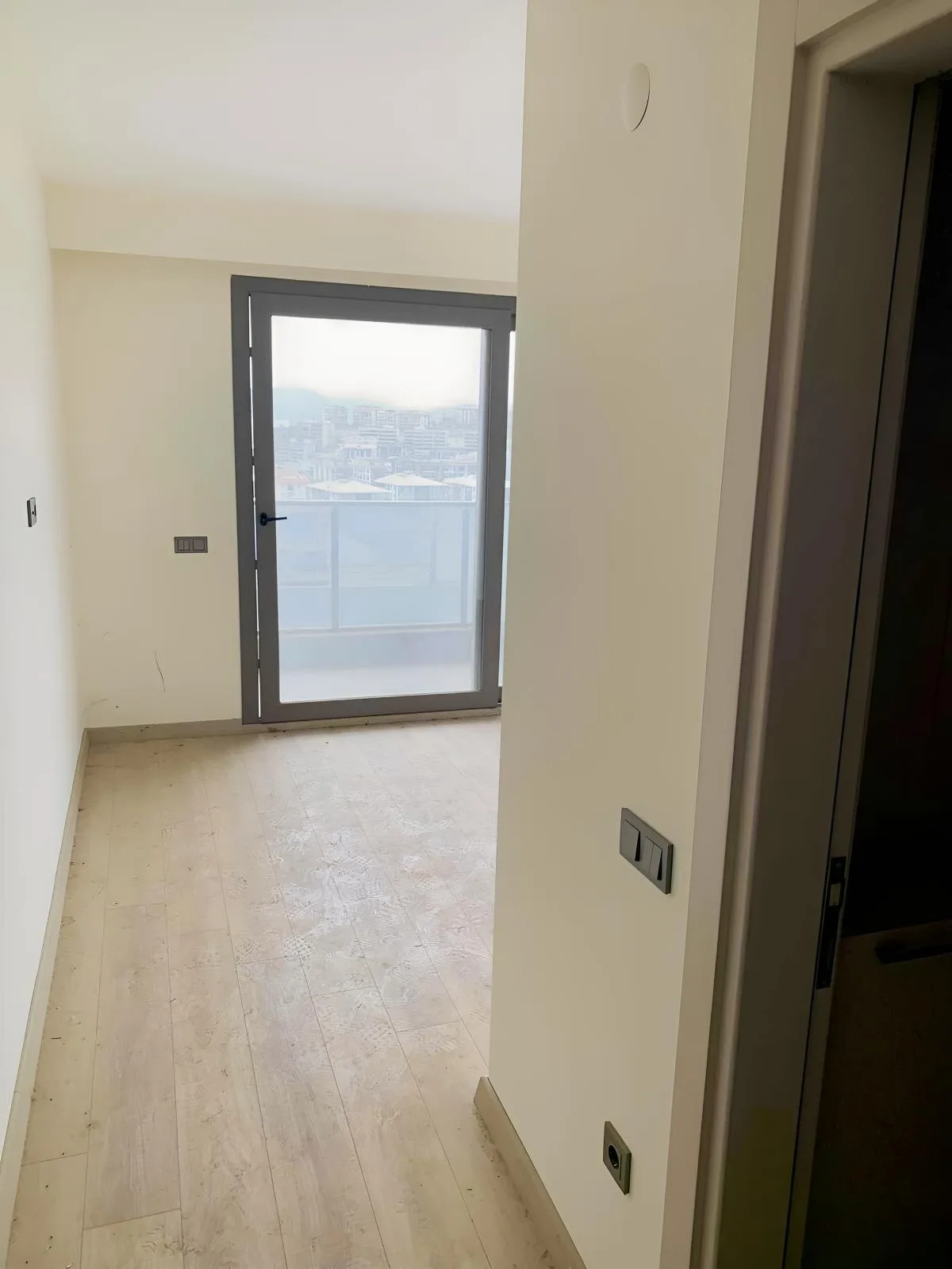 KUŞADASI' nda FULL DENİZ HAVUZ MAMZARALI 2+1 FIRSAT DAİRE