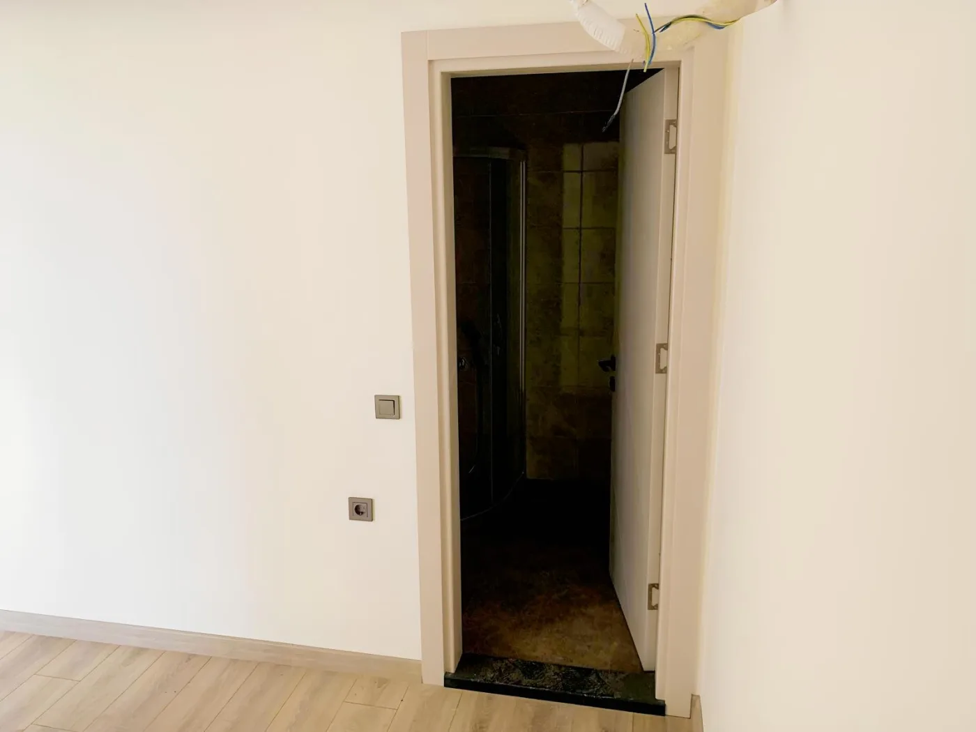KUŞADASI' nda FULL DENİZ HAVUZ MAMZARALI 2+1 FIRSAT DAİRE