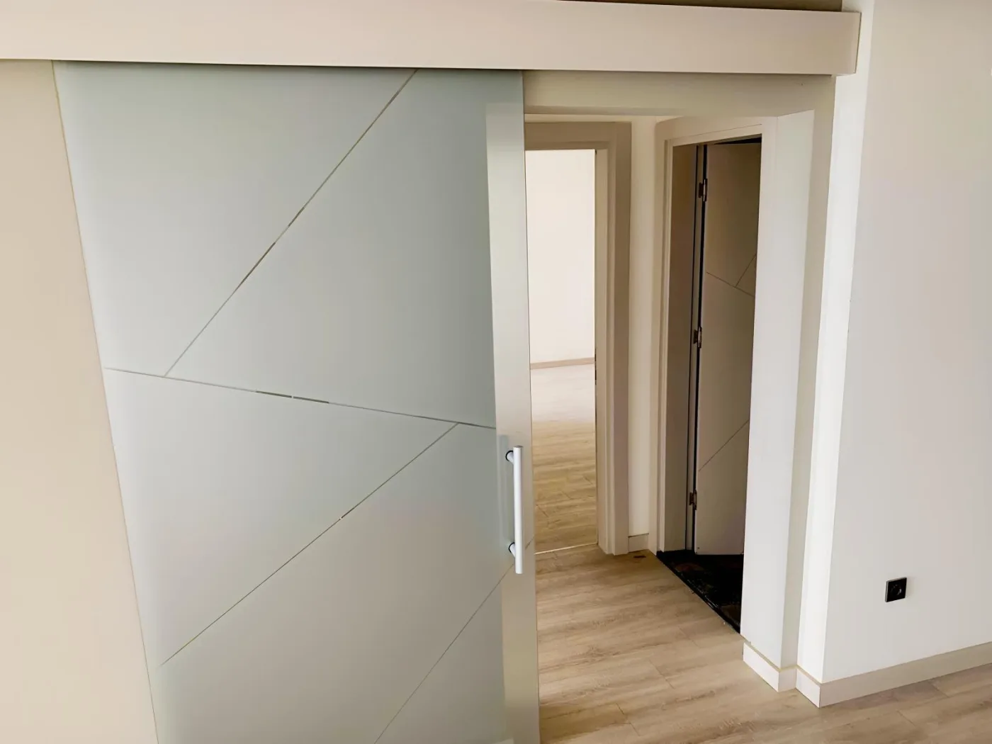 KUŞADASI' nda FULL DENİZ HAVUZ MAMZARALI 2+1 FIRSAT DAİRE