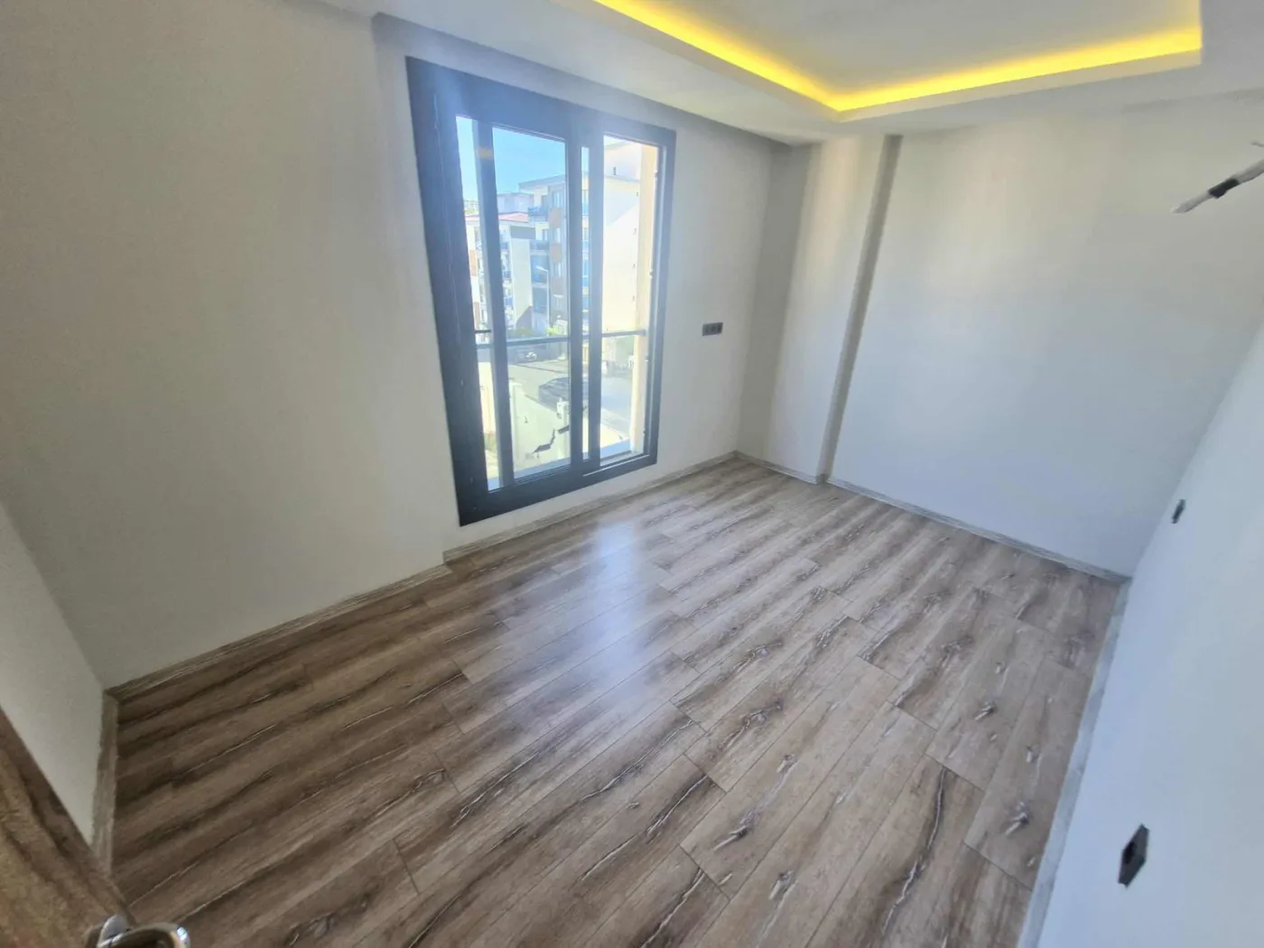 Değirmendere'de Tam Sosyal Aktiviteli sitede 3+1 Lüks Daire