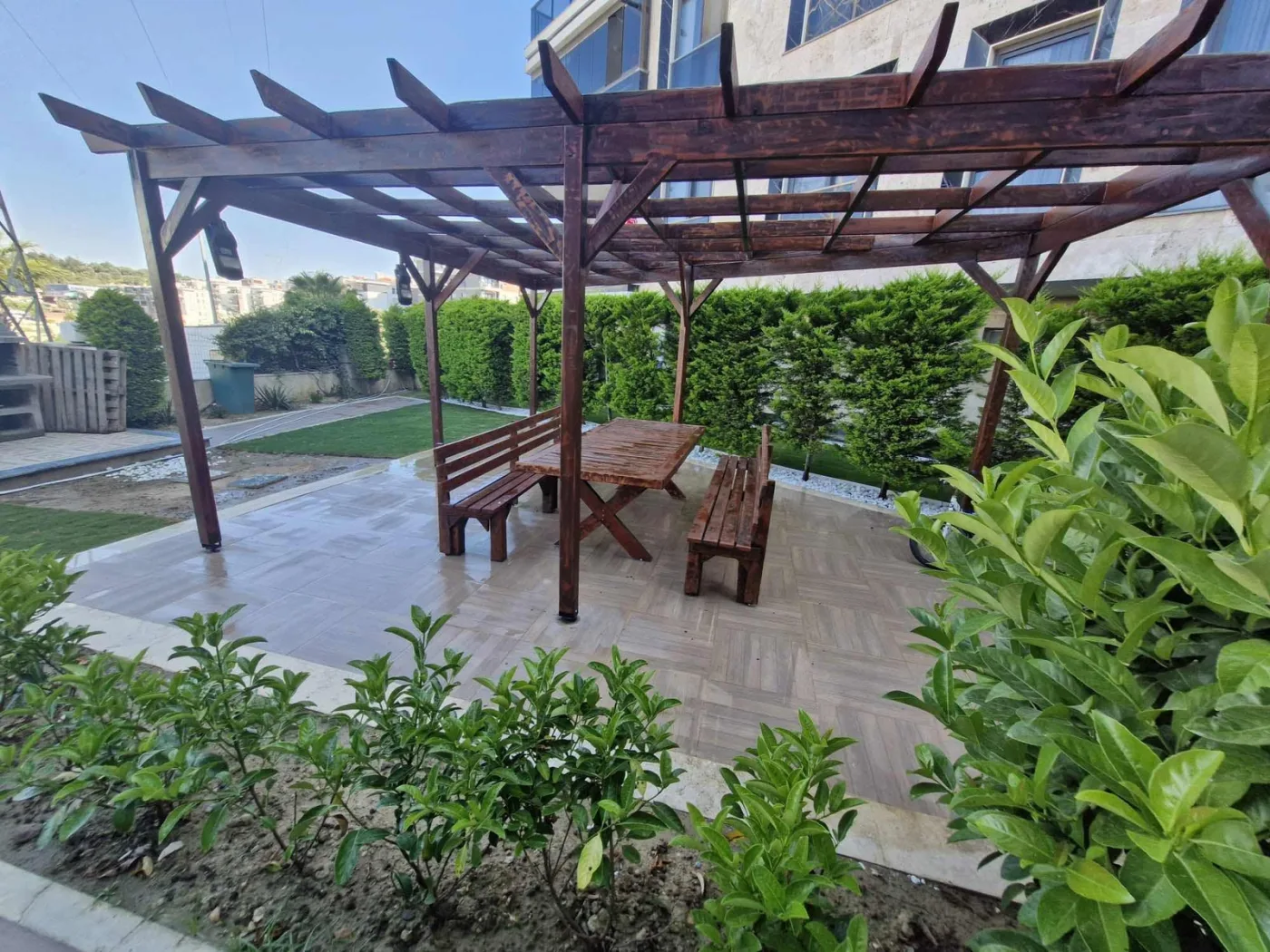 Değirmendere'de Tam Sosyal Aktiviteli sitede 3+1 Lüks Daire