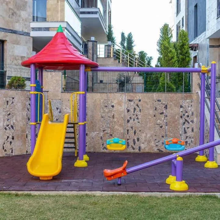 Değirmendere'de Tam Sosyal Aktiviteli sitede 3+1 Lüks Daire