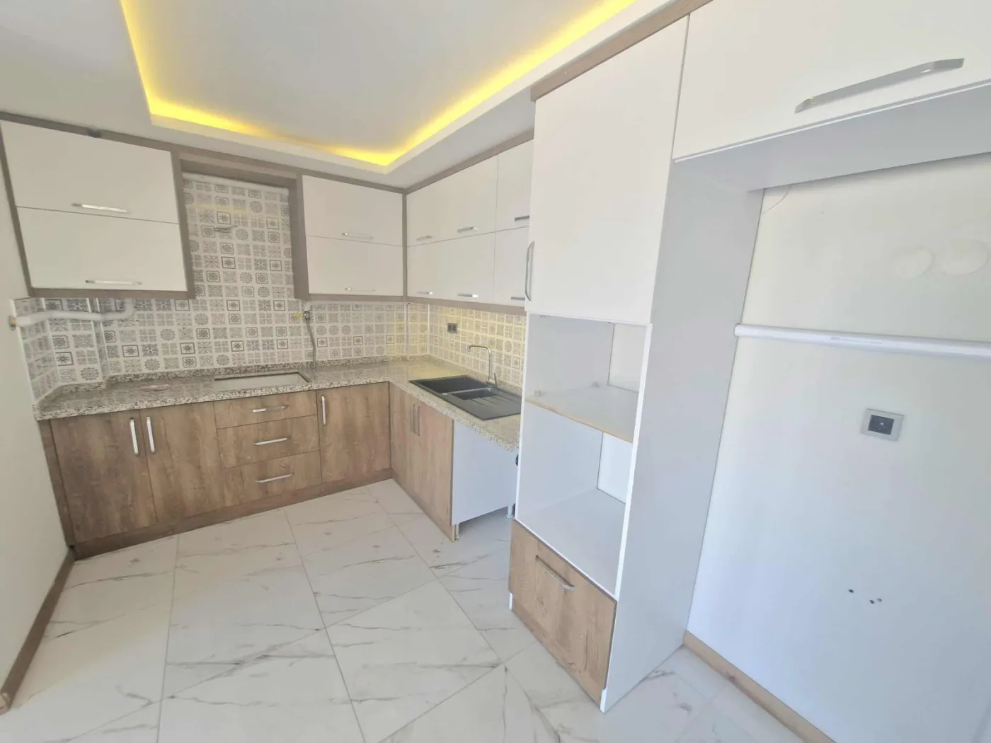 Değirmendere'de Tam Sosyal Aktiviteli sitede 3+1 Lüks Daire