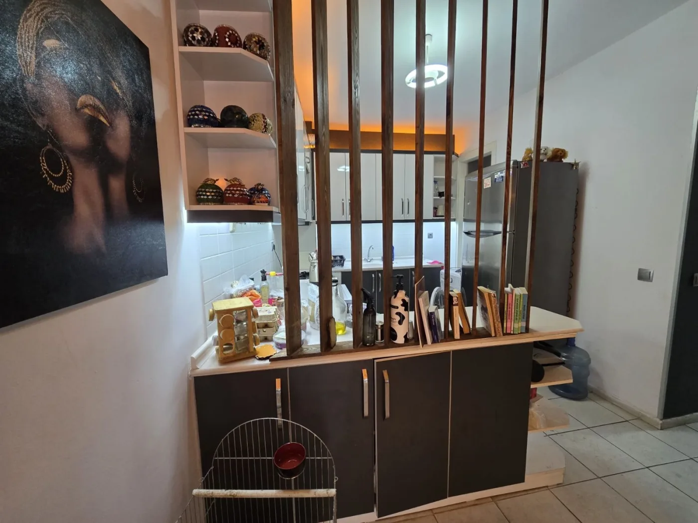 Level61'den Kuşadası Sahiline 100 Metre İki Katlı Satılık Dükkan