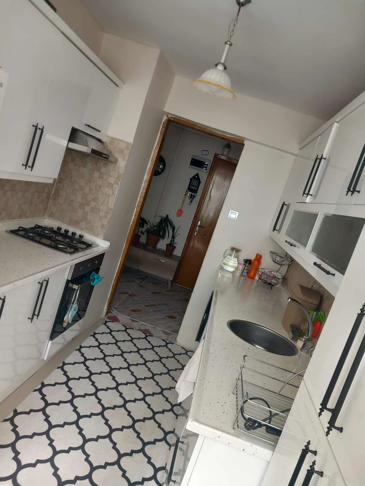 KUŞADASI MERKEZDE KADINLAR DENİZİNE ÇOK YAKIN 2+1 FIRSAT DAİRE