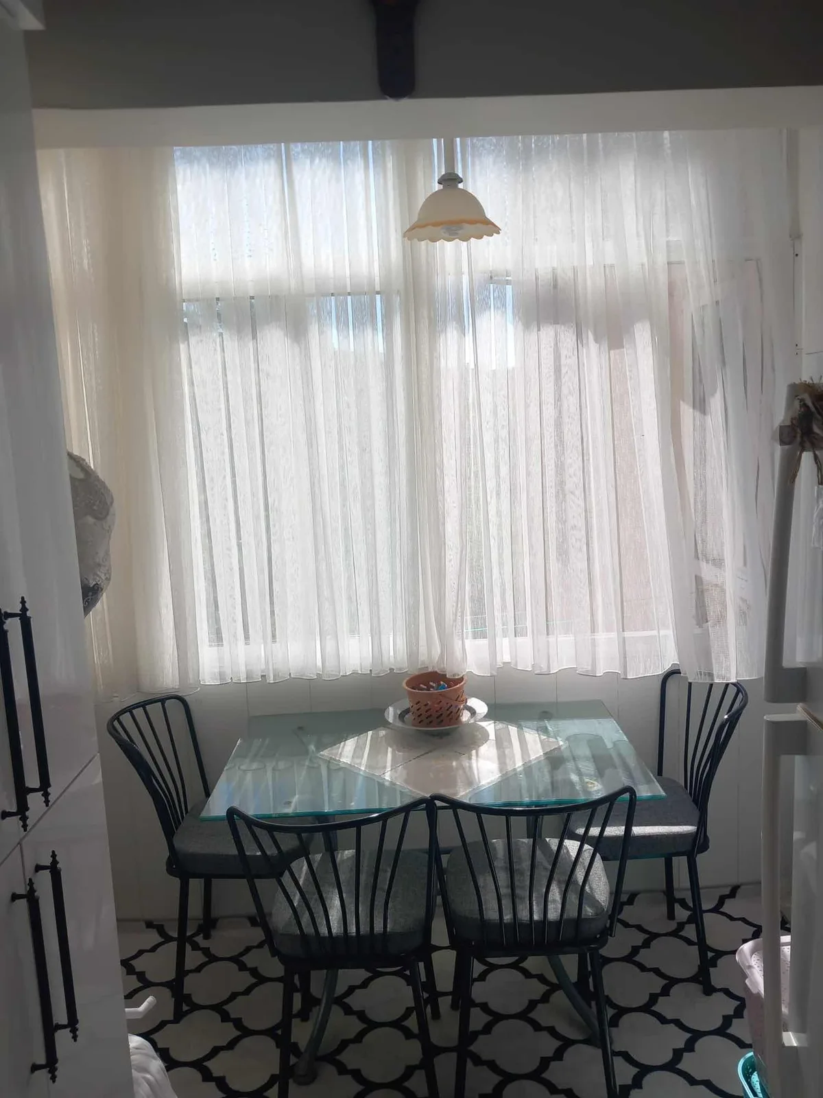 KUŞADASI MERKEZDE KADINLAR DENİZİNE ÇOK YAKIN 2+1 FIRSAT DAİRE
