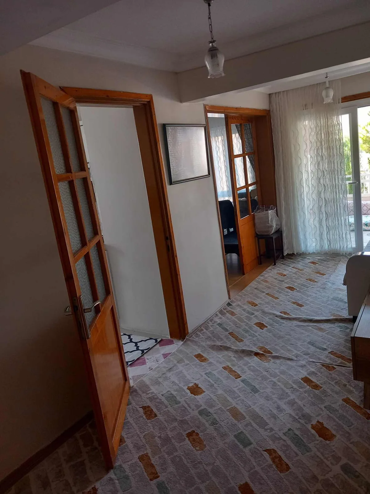 KUŞADASI MERKEZDE KADINLAR DENİZİNE ÇOK YAKIN 2+1 FIRSAT DAİRE
