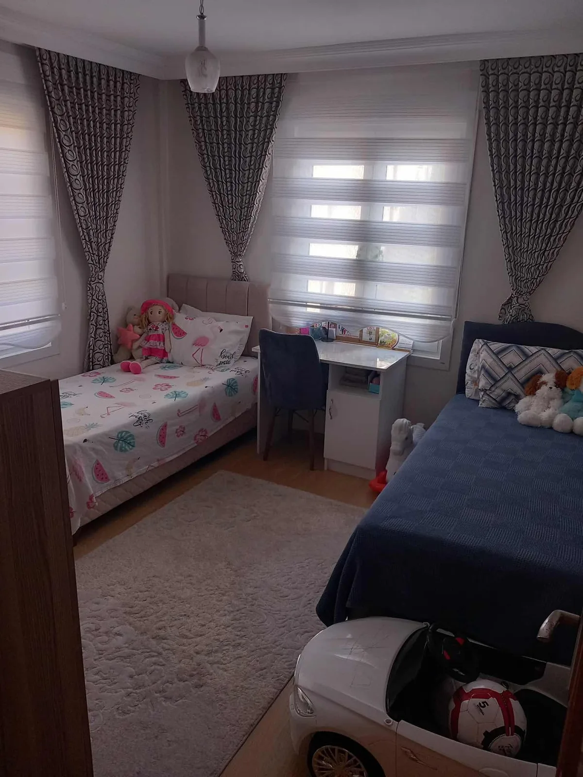 KUŞADASI MERKEZDE KADINLAR DENİZİNE ÇOK YAKIN 2+1 FIRSAT DAİRE